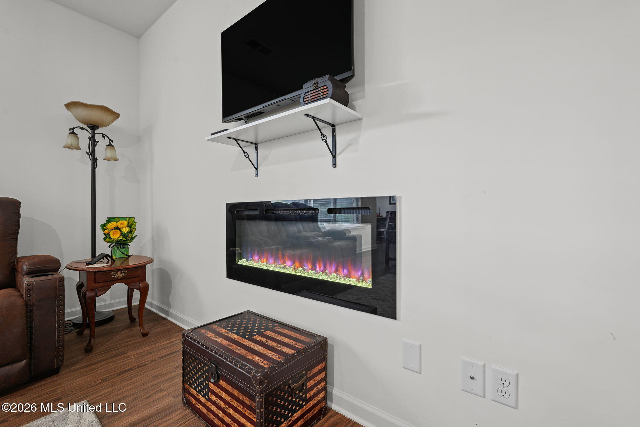 2377 Hyacinth Lane Property Photo 11