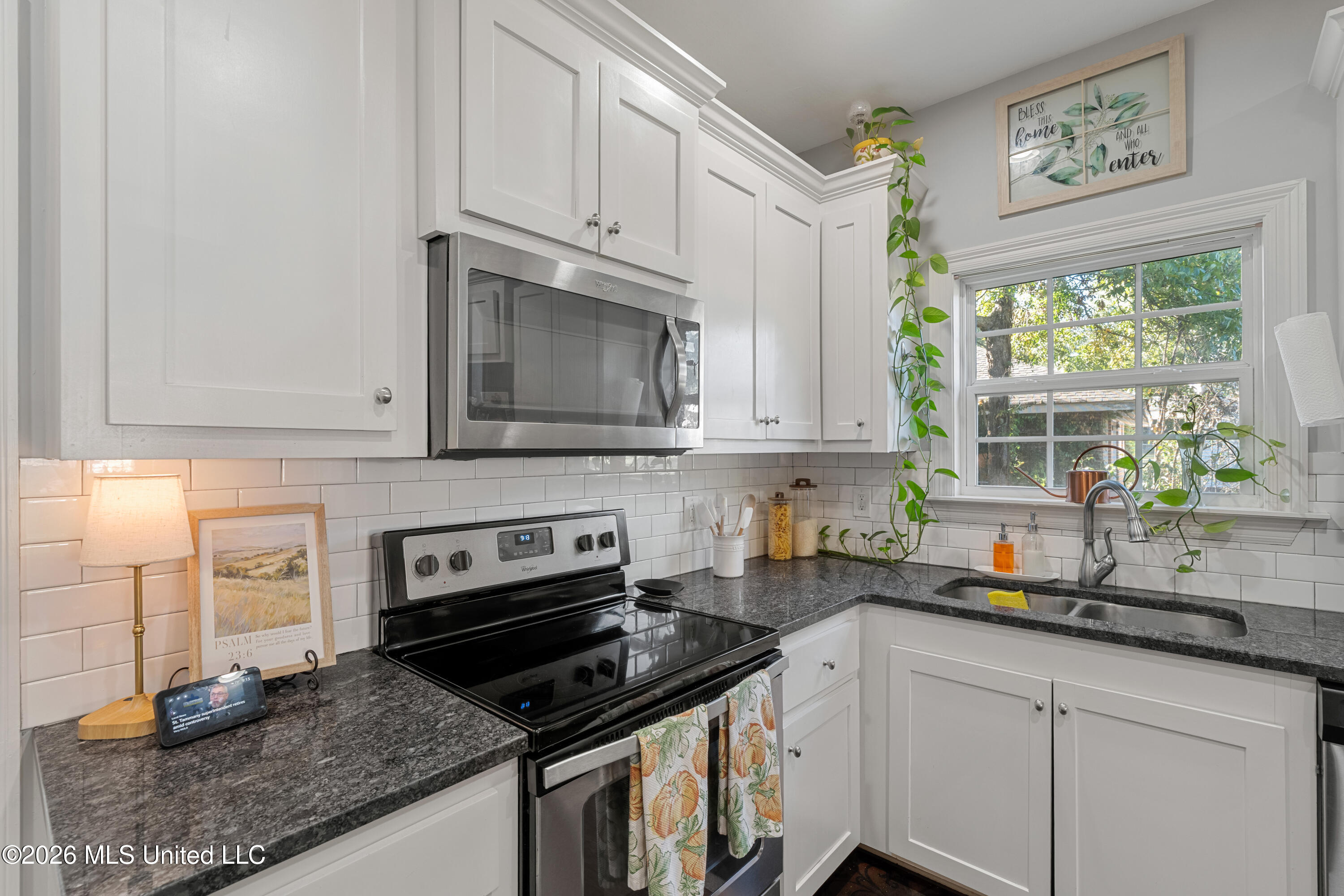 219 N 21st Avenue Property Photo 11