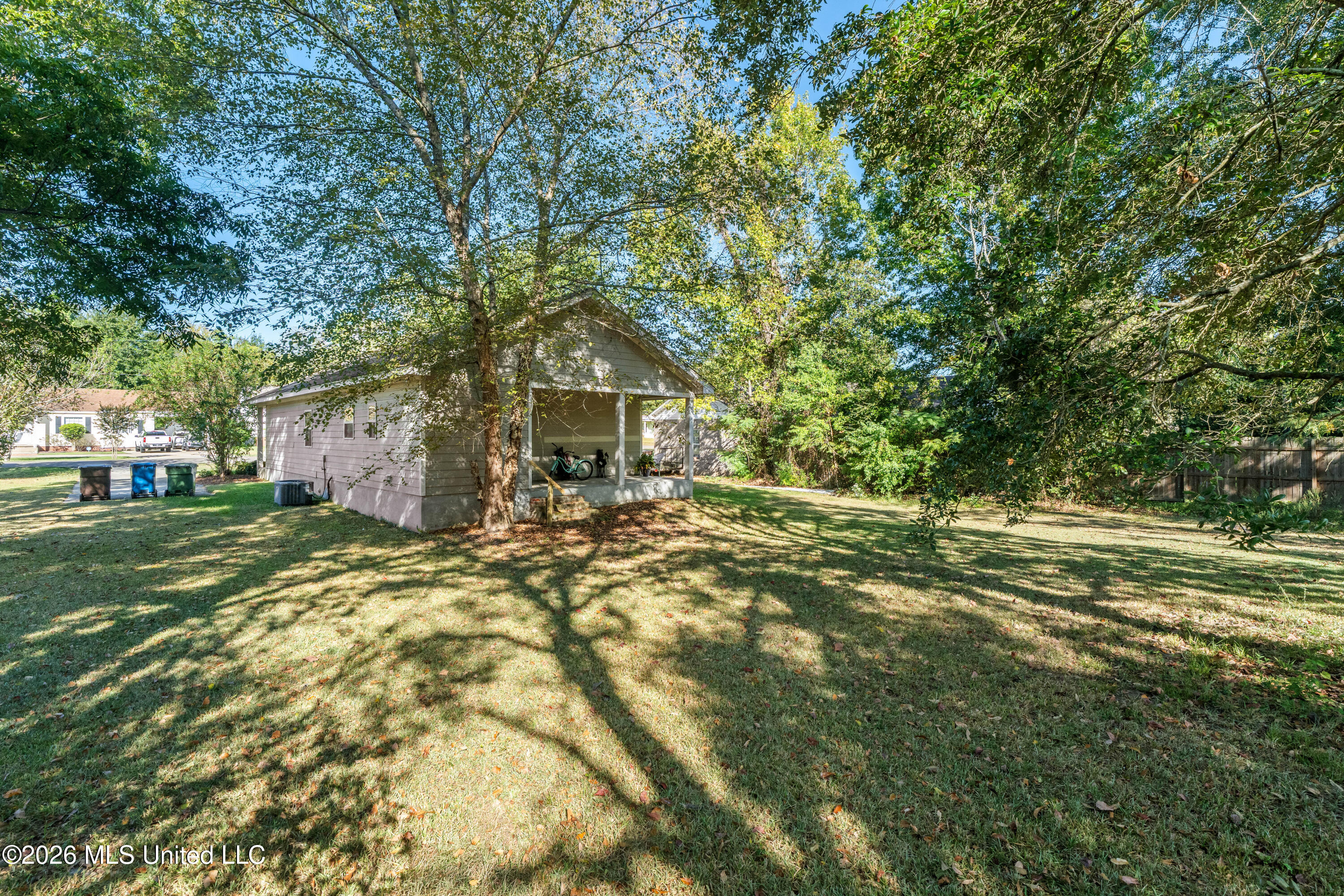 219 N 21st Avenue Property Photo 33