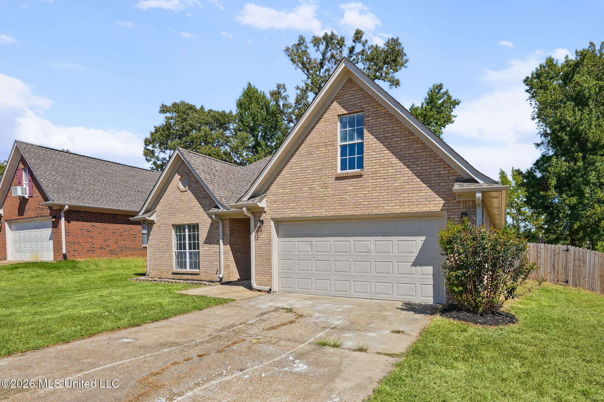 1838 N Timber Way Property Photo 3
