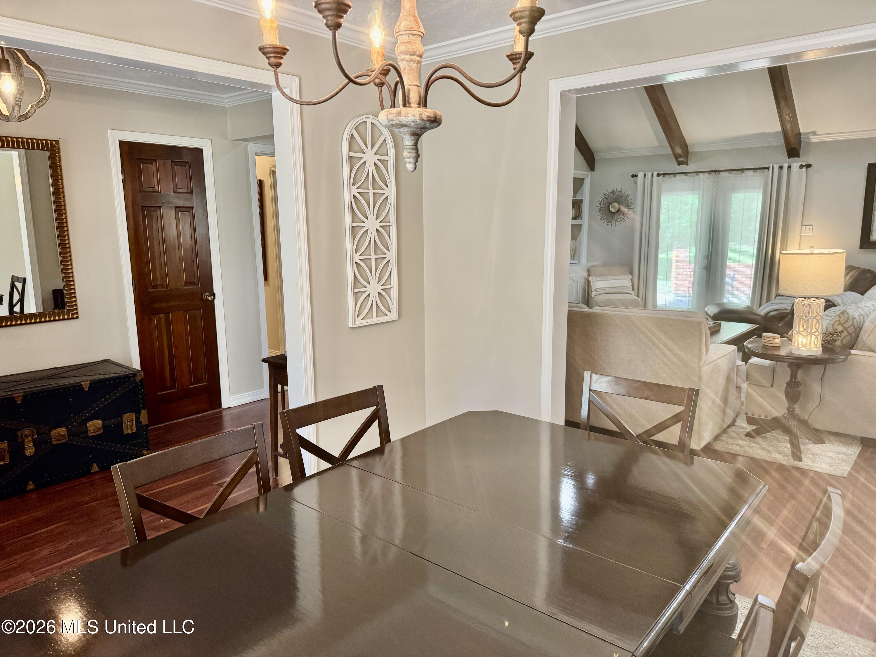112 Greenwood Lane Property Photo 6