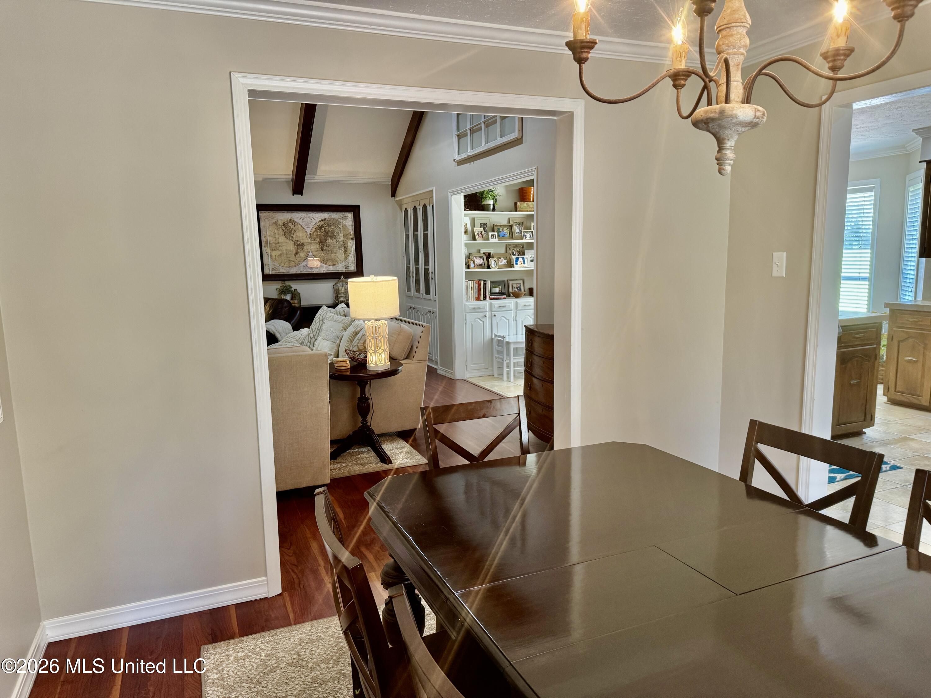 112 Greenwood Lane Property Photo 8