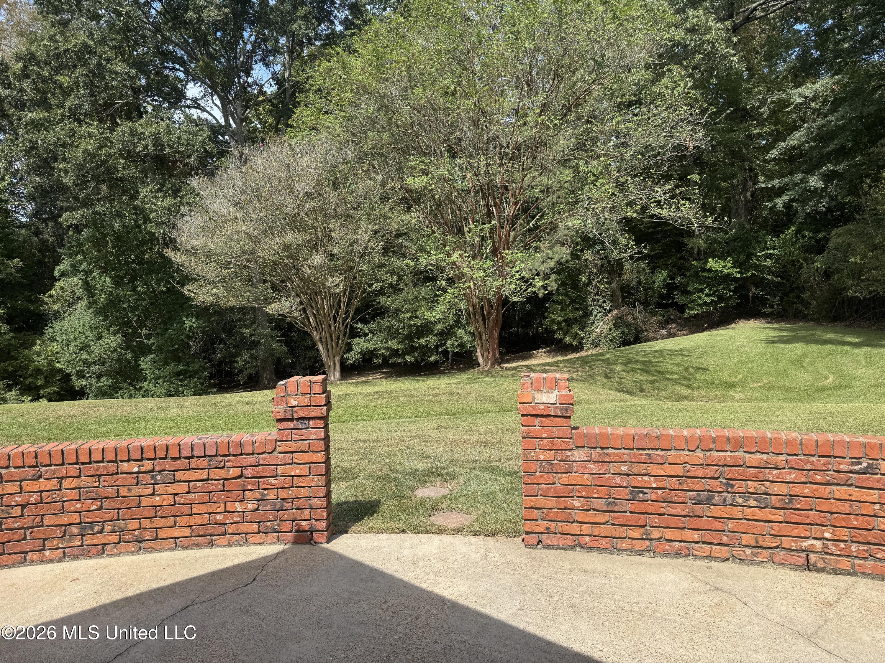 112 Greenwood Lane Property Photo 62