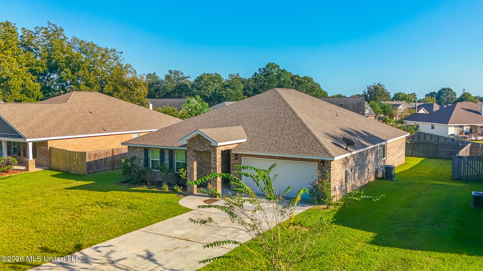 8265 Curry Road Property Photo 2