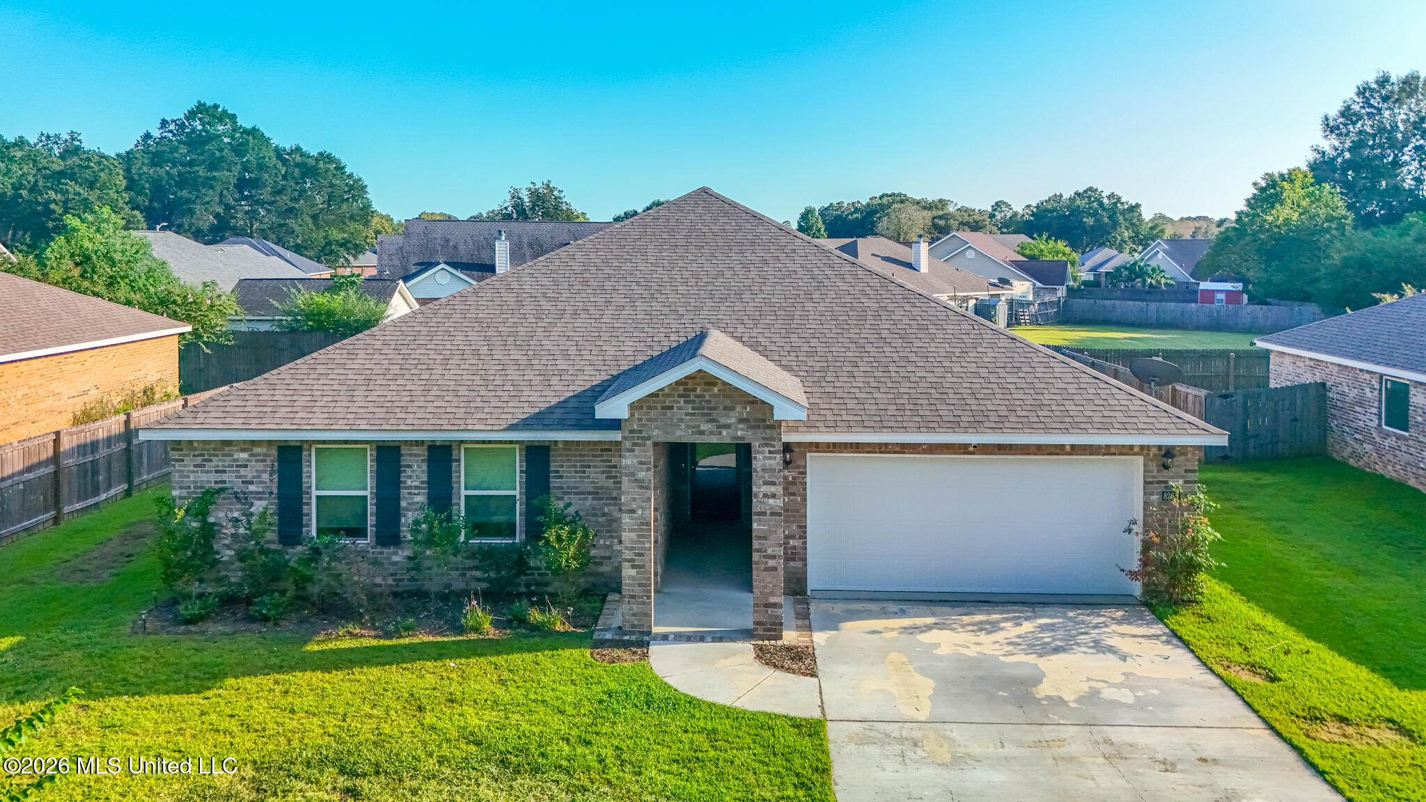 8265 Curry Road Property Photo 4