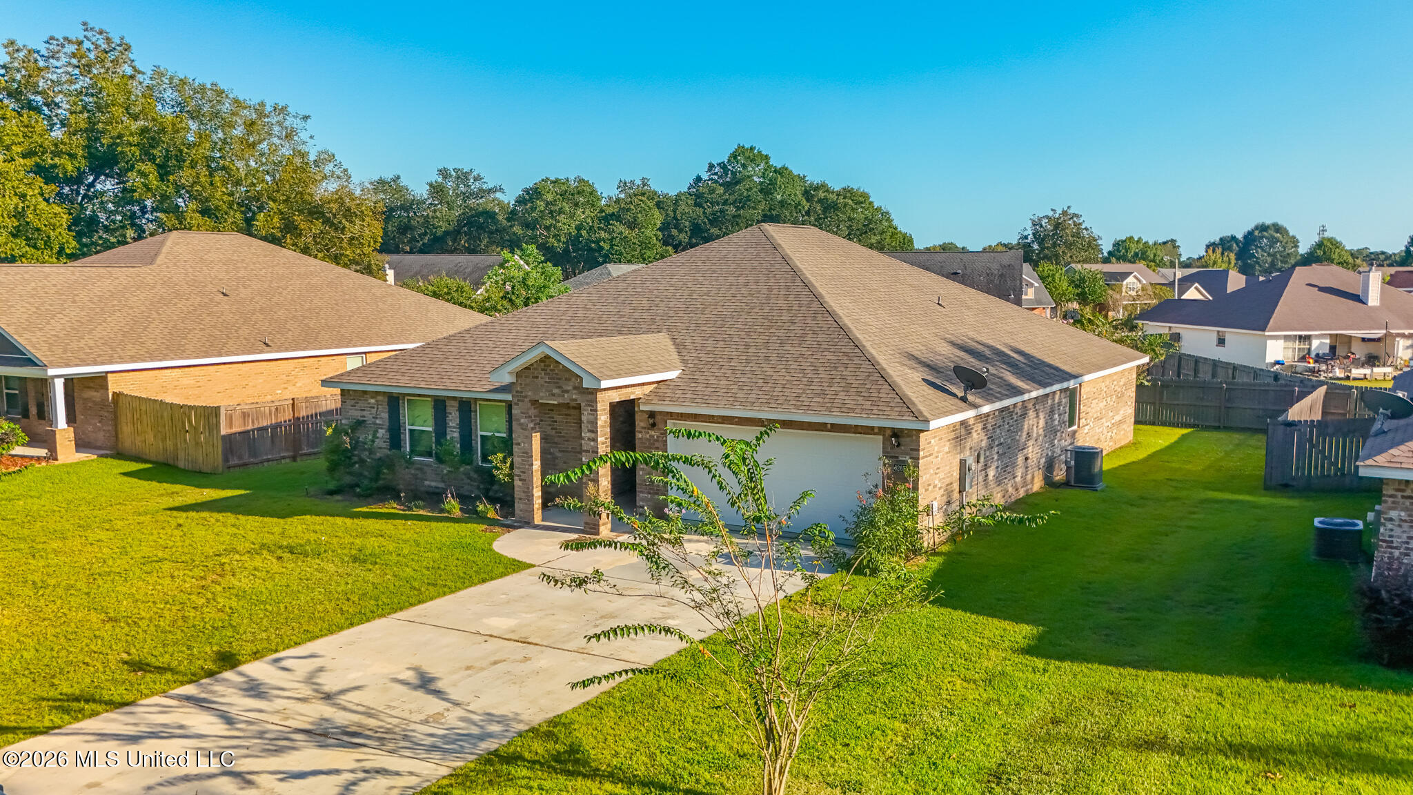 8265 Curry Road Property Photo 5