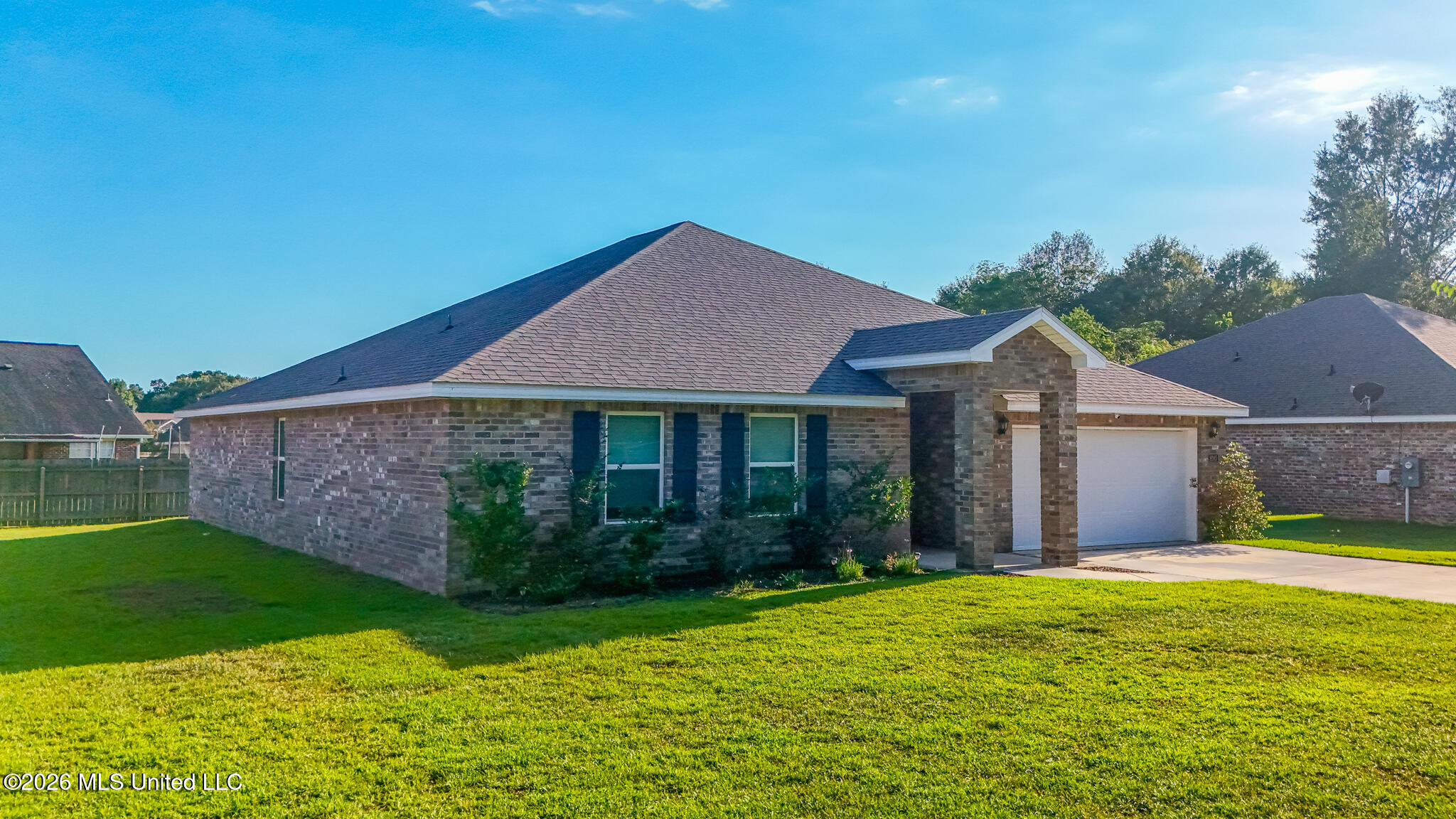 8265 Curry Road Property Photo 6