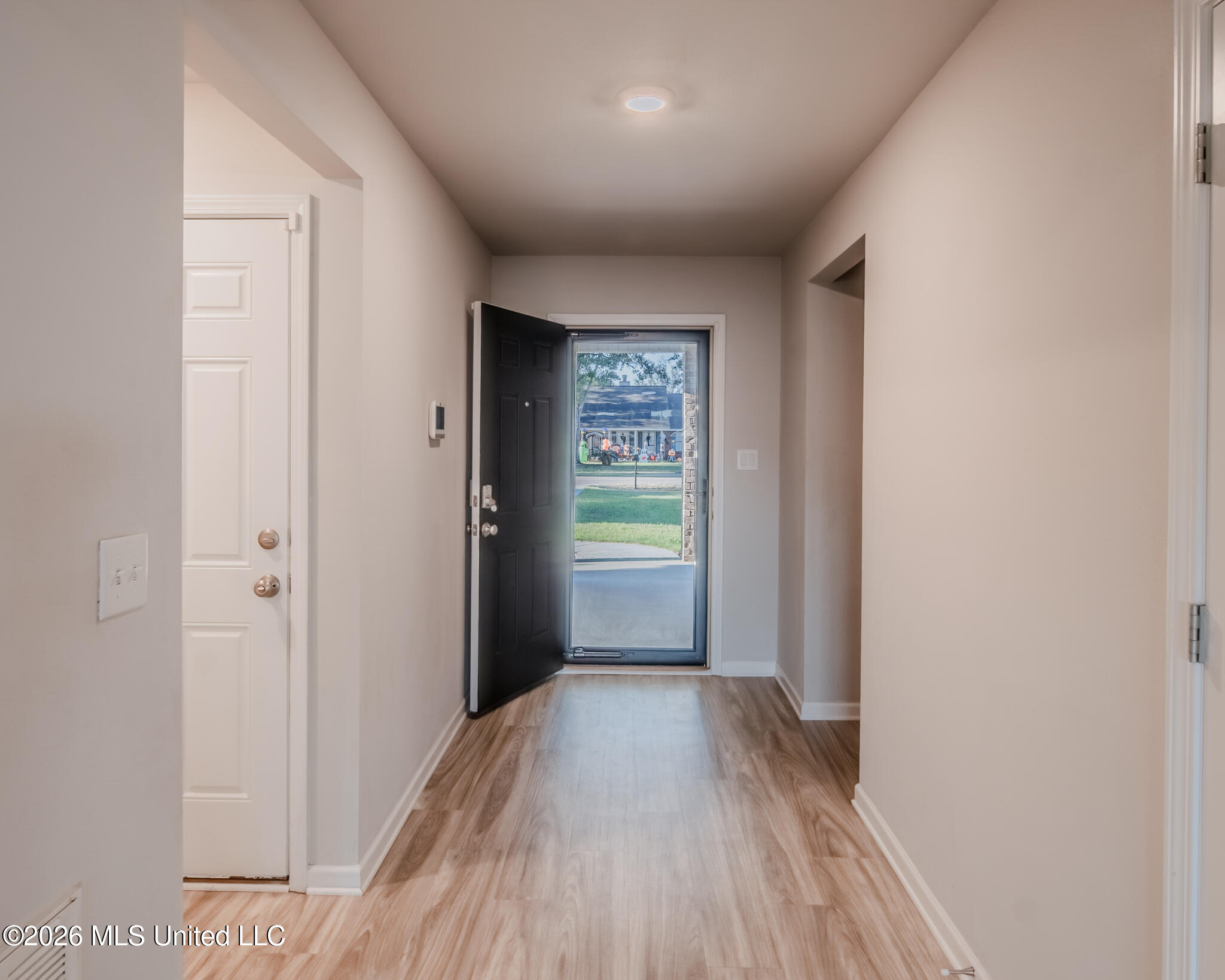 8265 Curry Road Property Photo 17