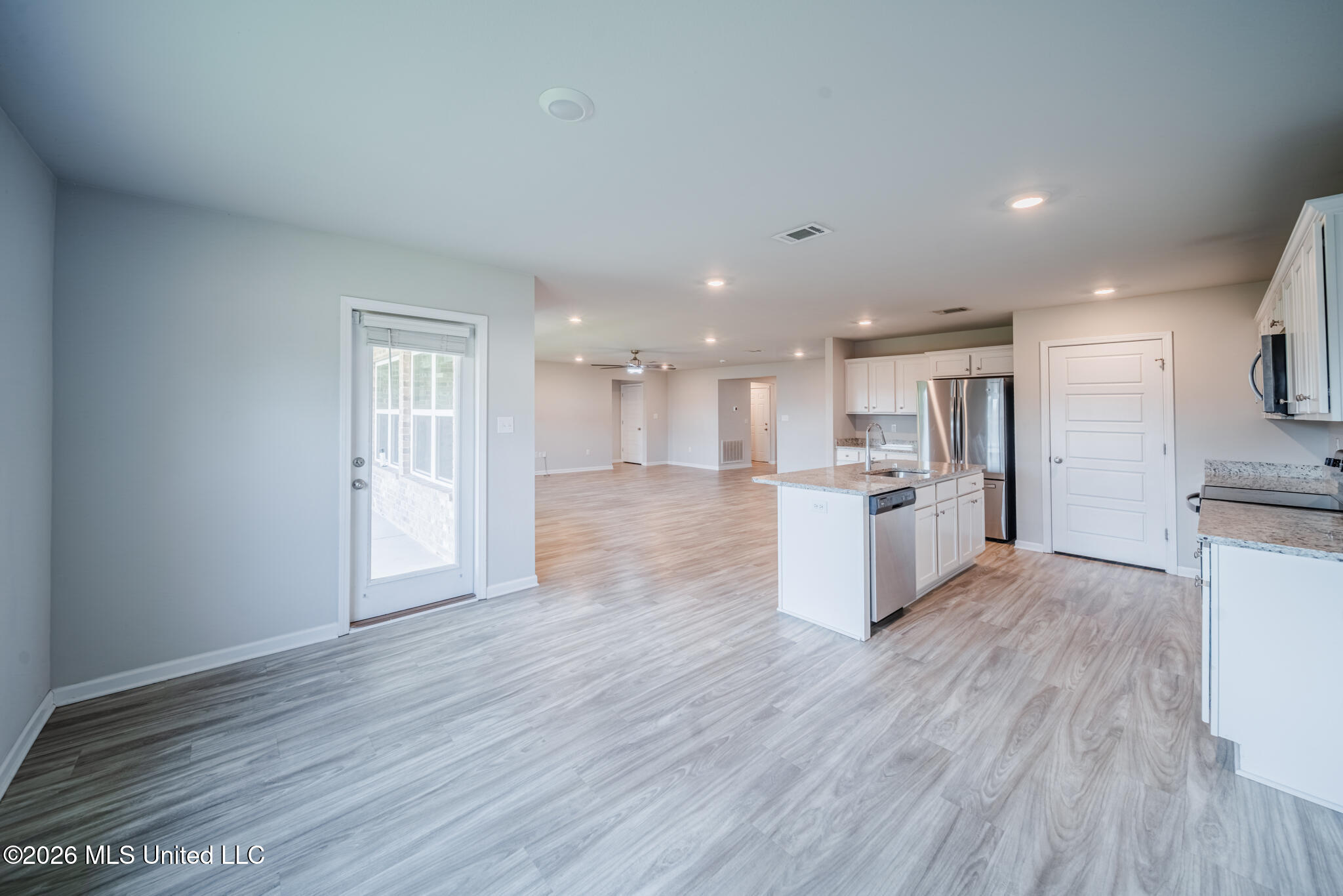 8265 Curry Road Property Photo 26