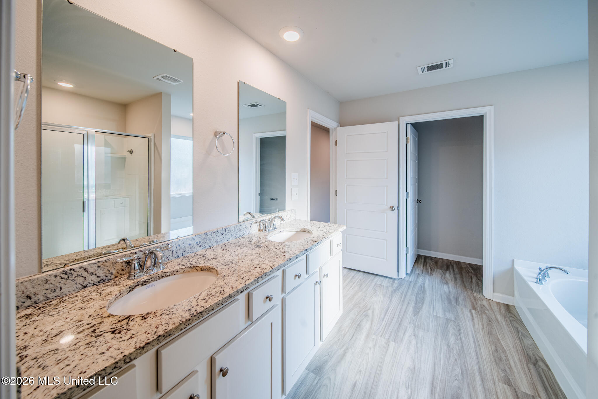 8265 Curry Road Property Photo 35