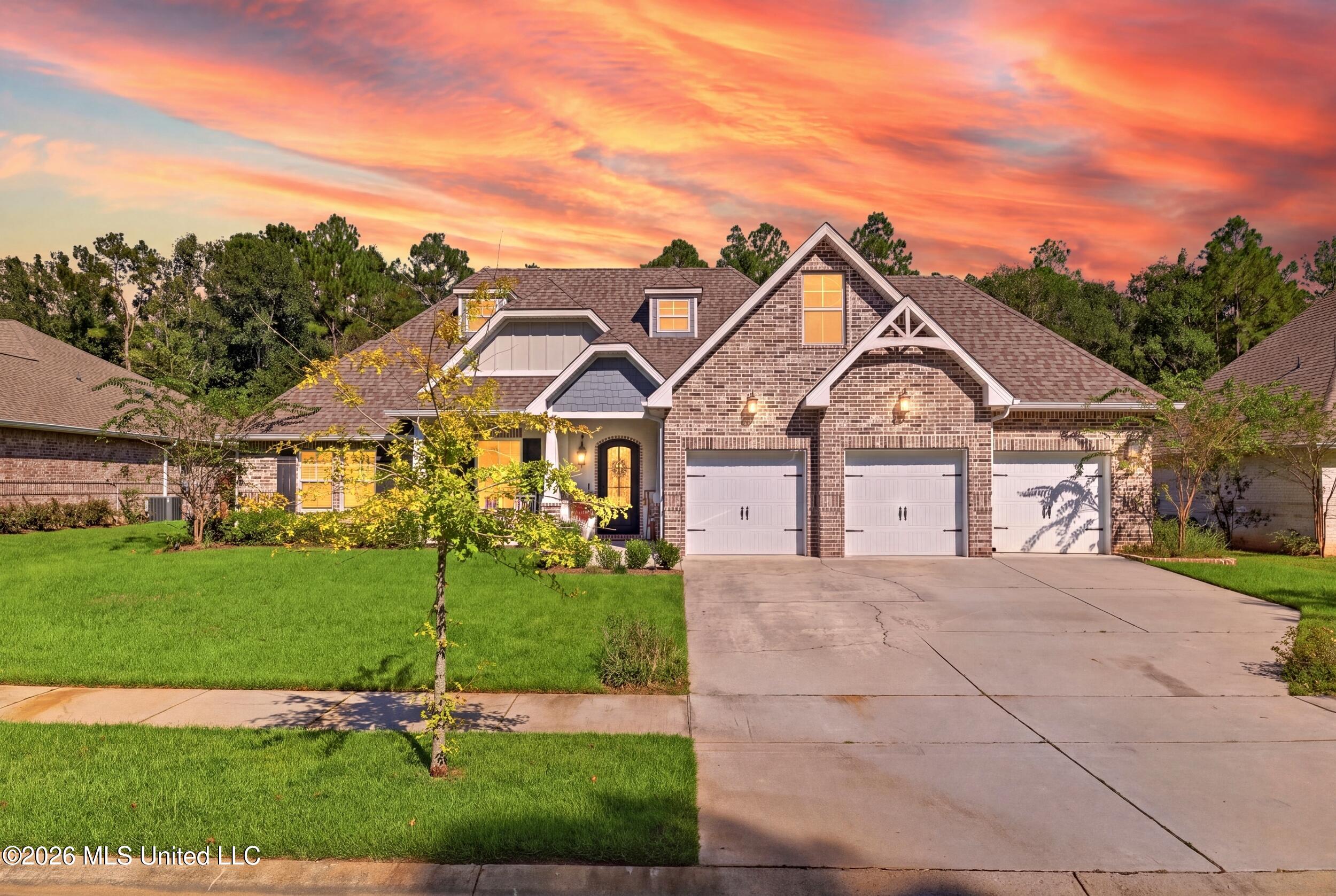 13462 Forest Ridge Drive Property Photo 1