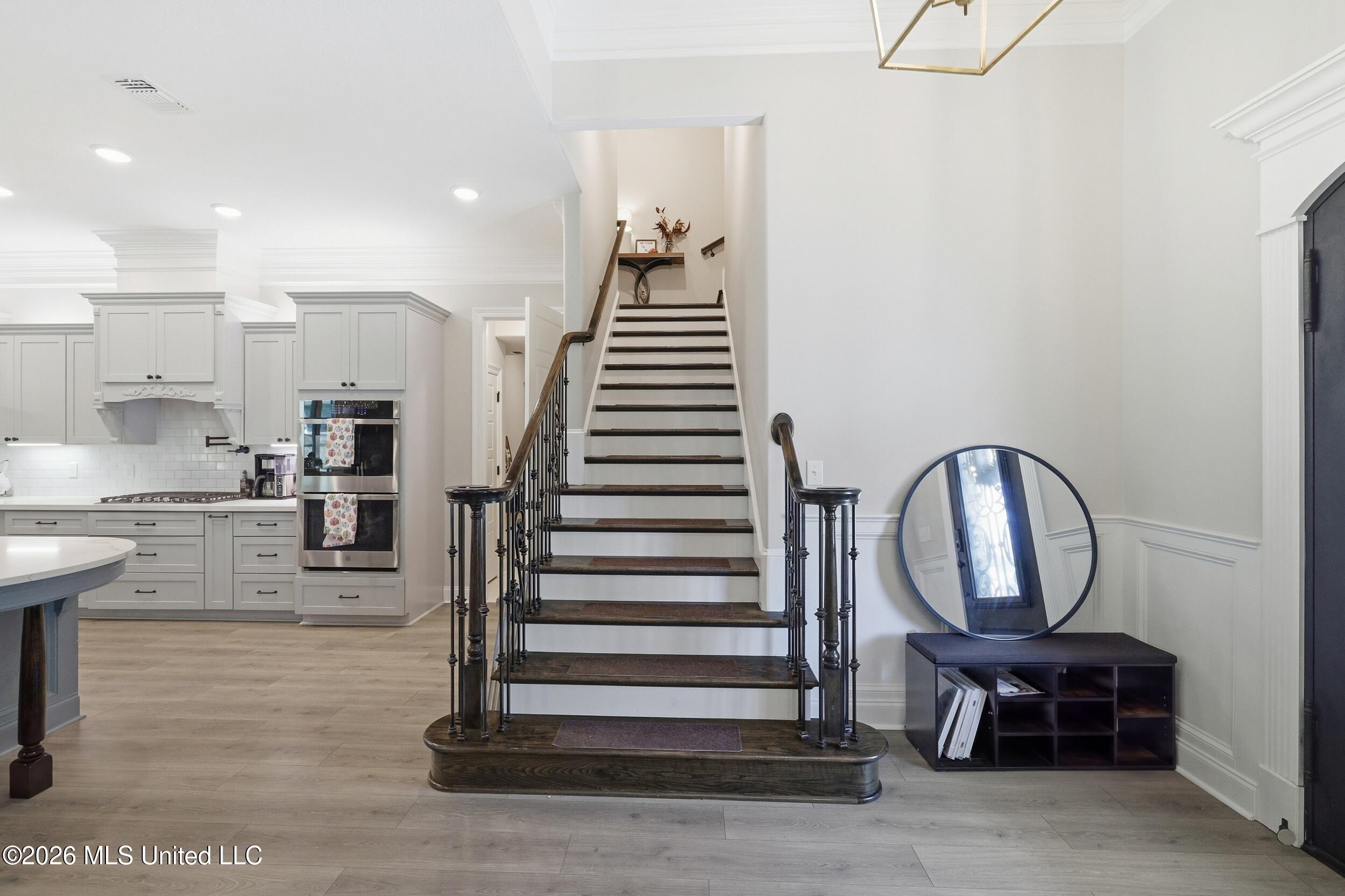 13462 Forest Ridge Drive Property Photo 7
