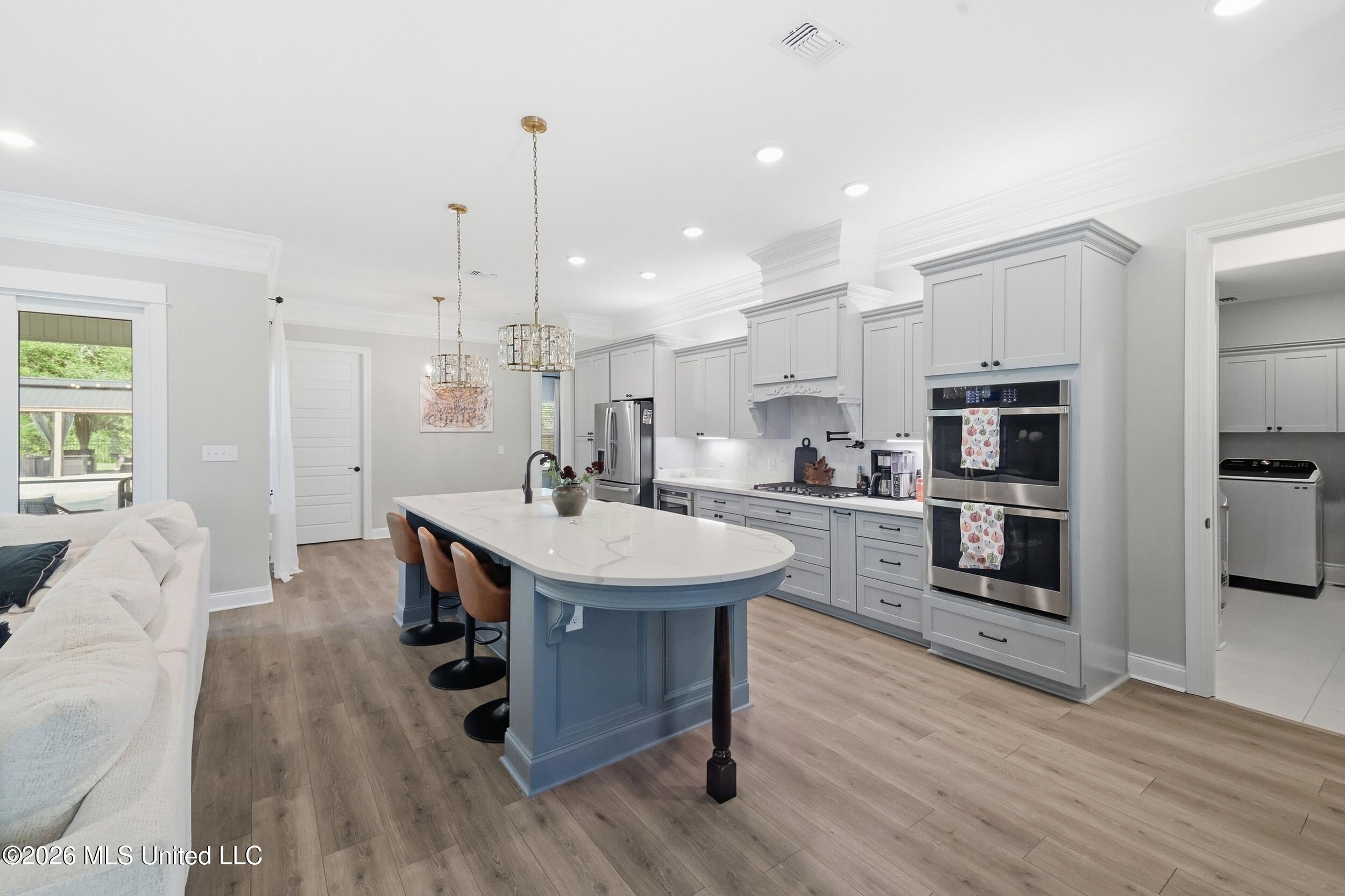 13462 Forest Ridge Drive Property Photo 12