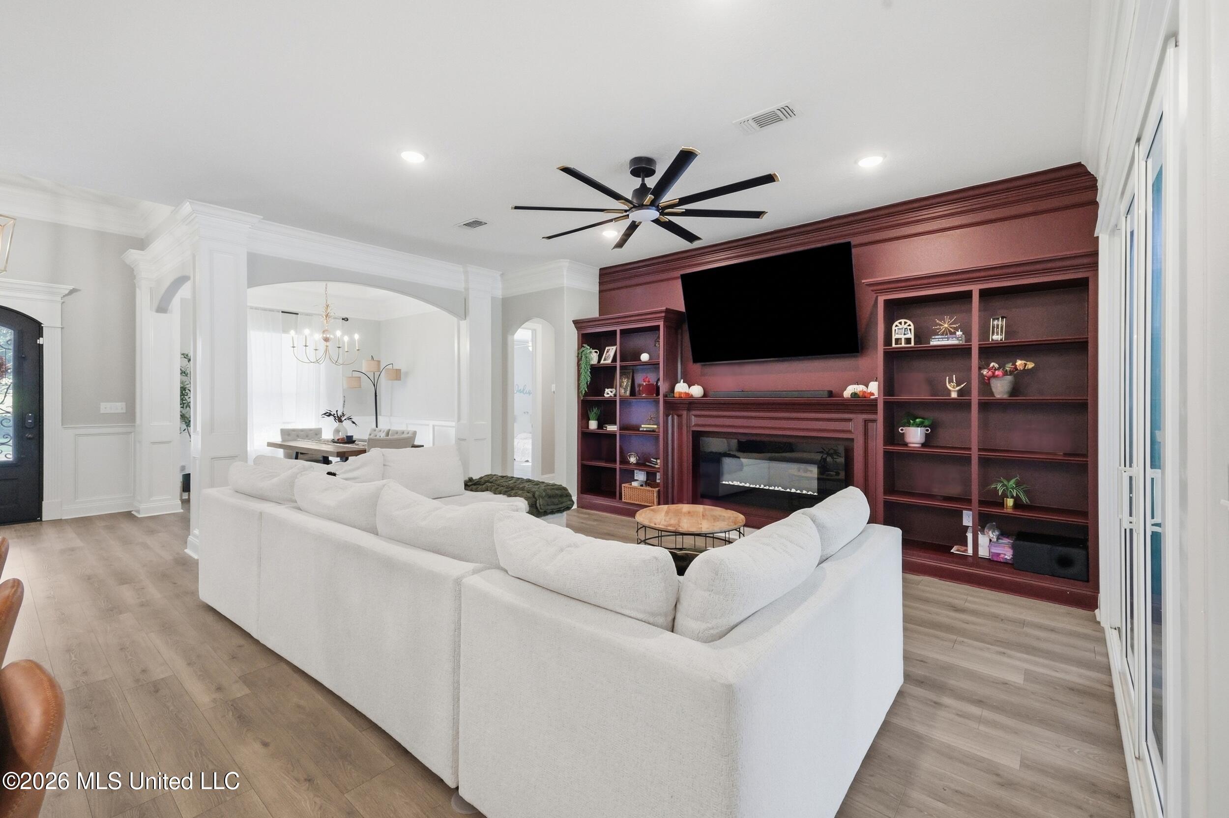 13462 Forest Ridge Drive Property Photo 20