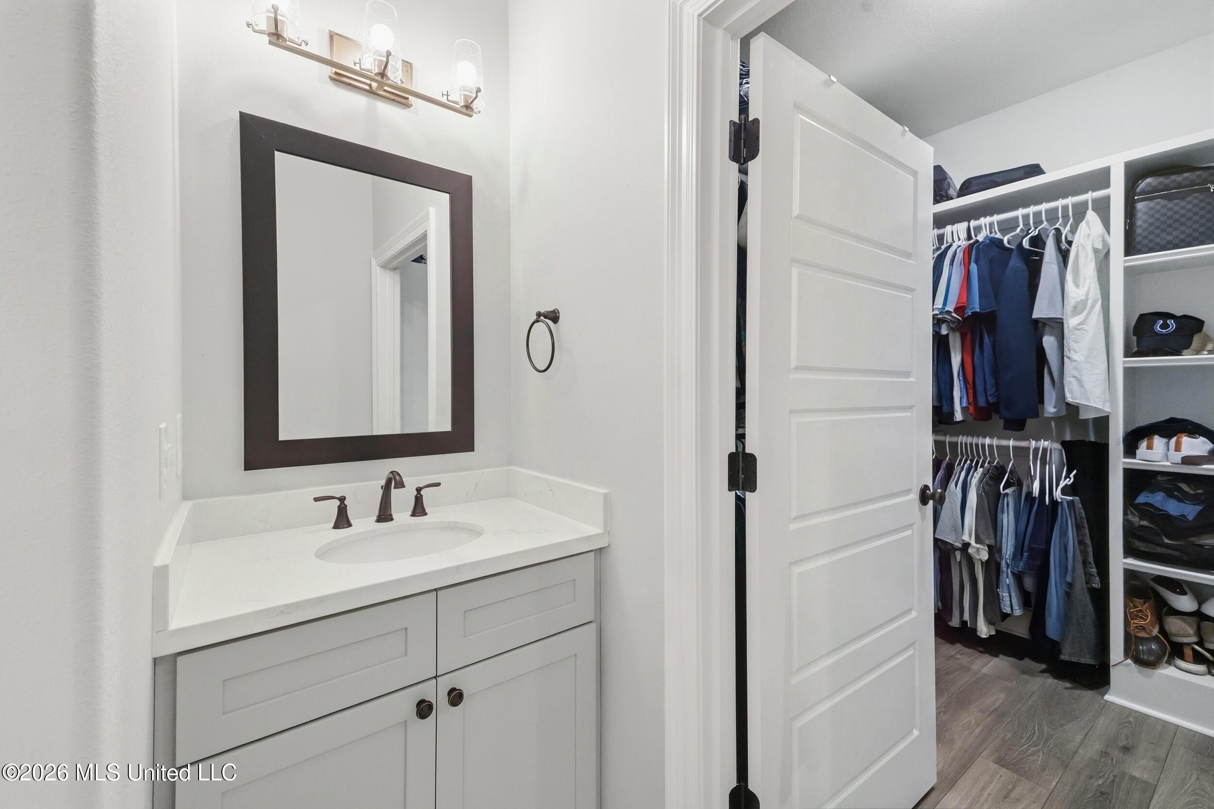 13462 Forest Ridge Drive Property Photo 30