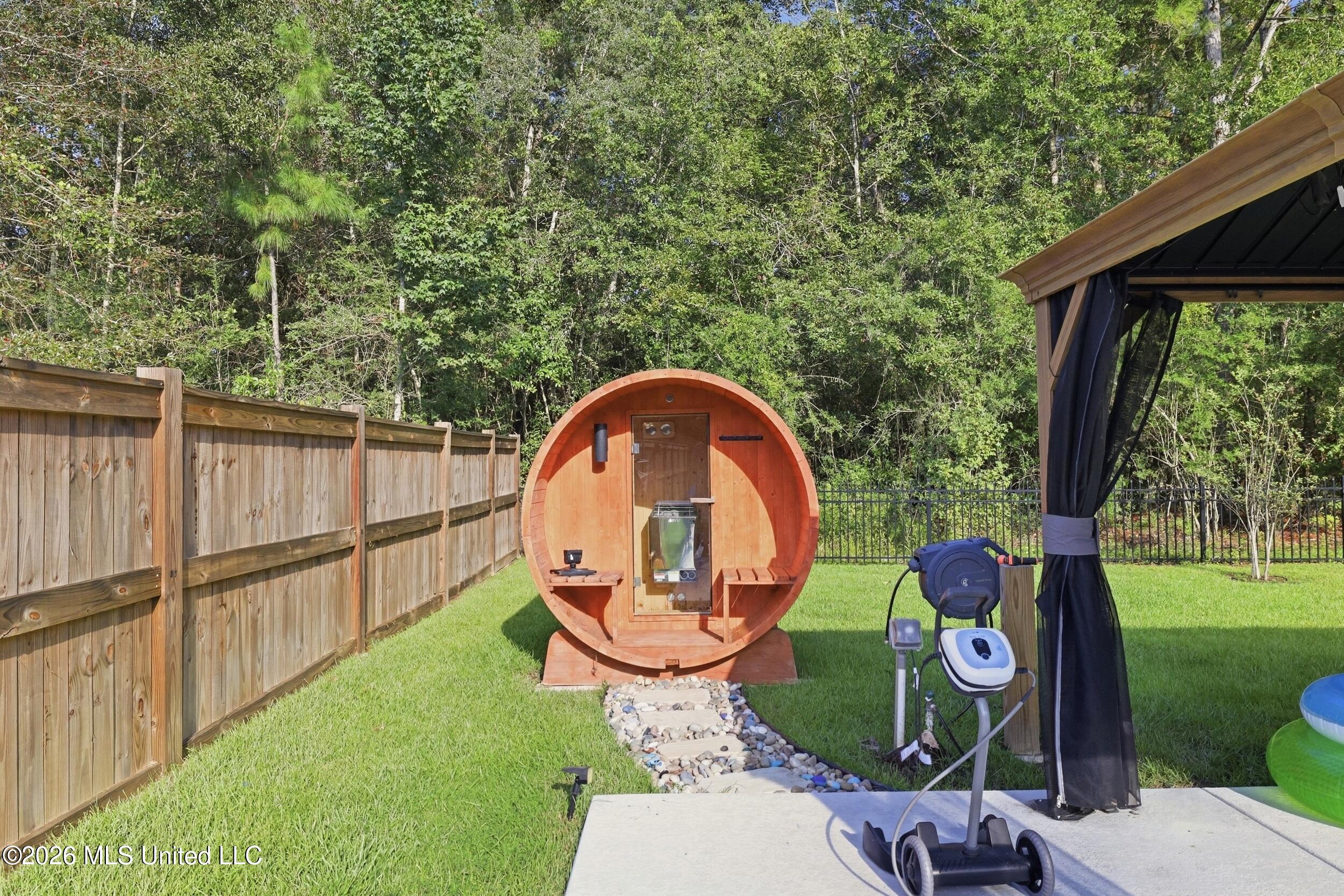 13462 Forest Ridge Drive Property Photo 49