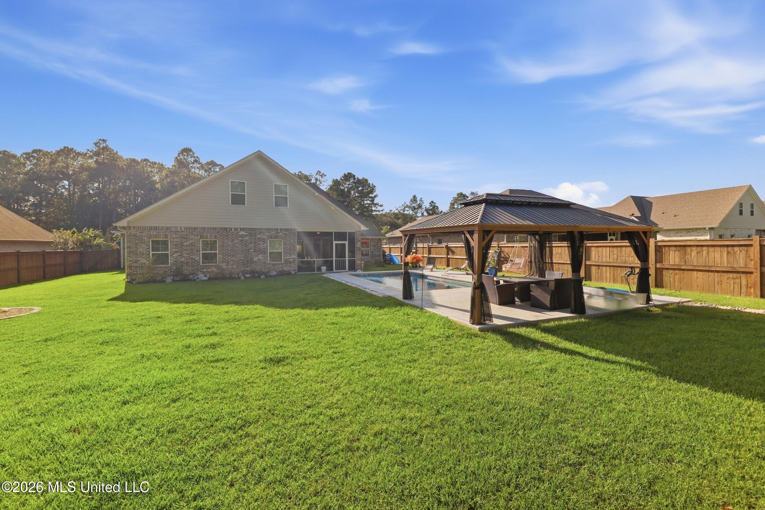 13462 Forest Ridge Drive Property Photo 53