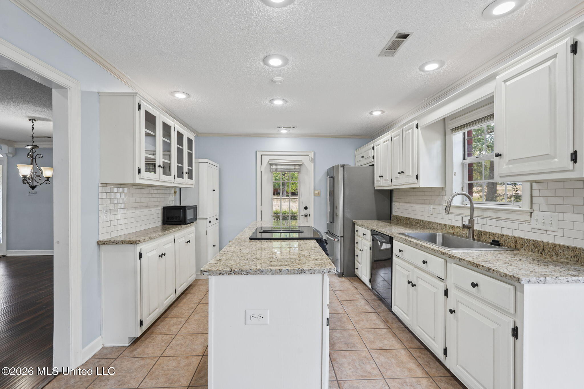 6376 Nellwood Drive Property Photo 12