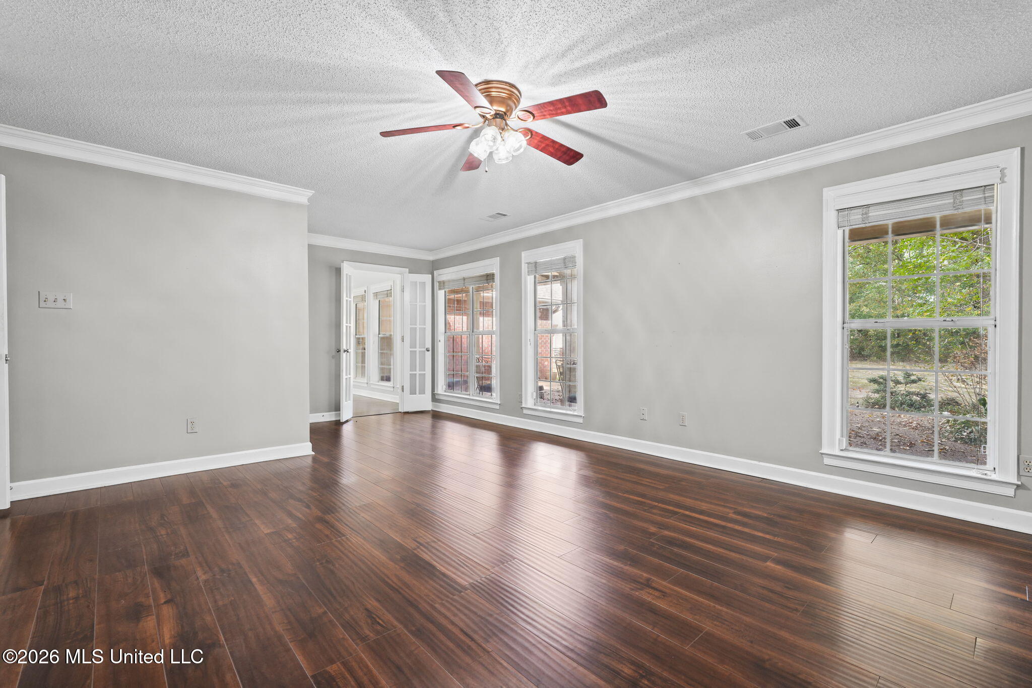 6376 Nellwood Drive Property Photo 21