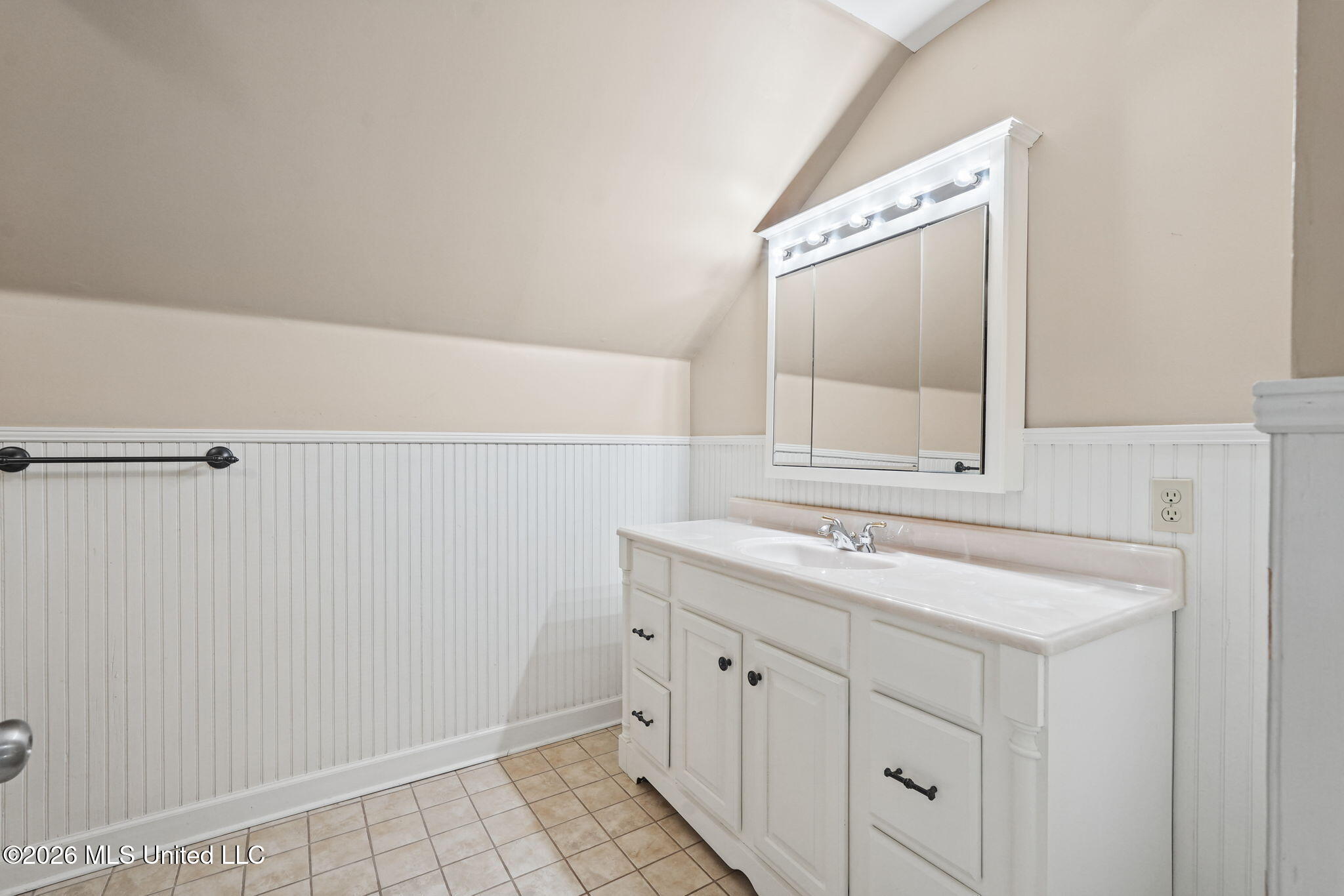 6376 Nellwood Drive Property Photo 33