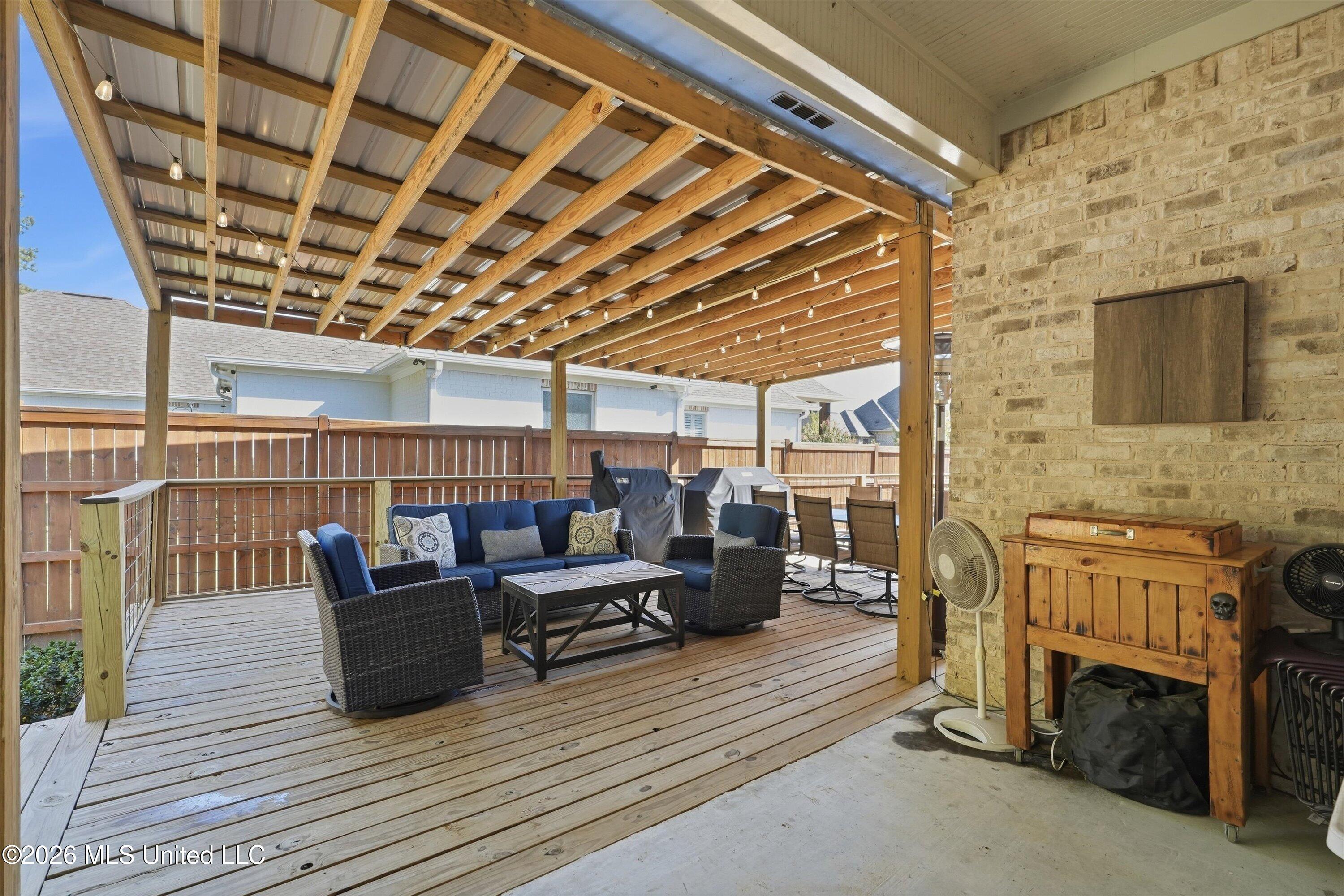 828 Long Leaf Circle Property Photo 6