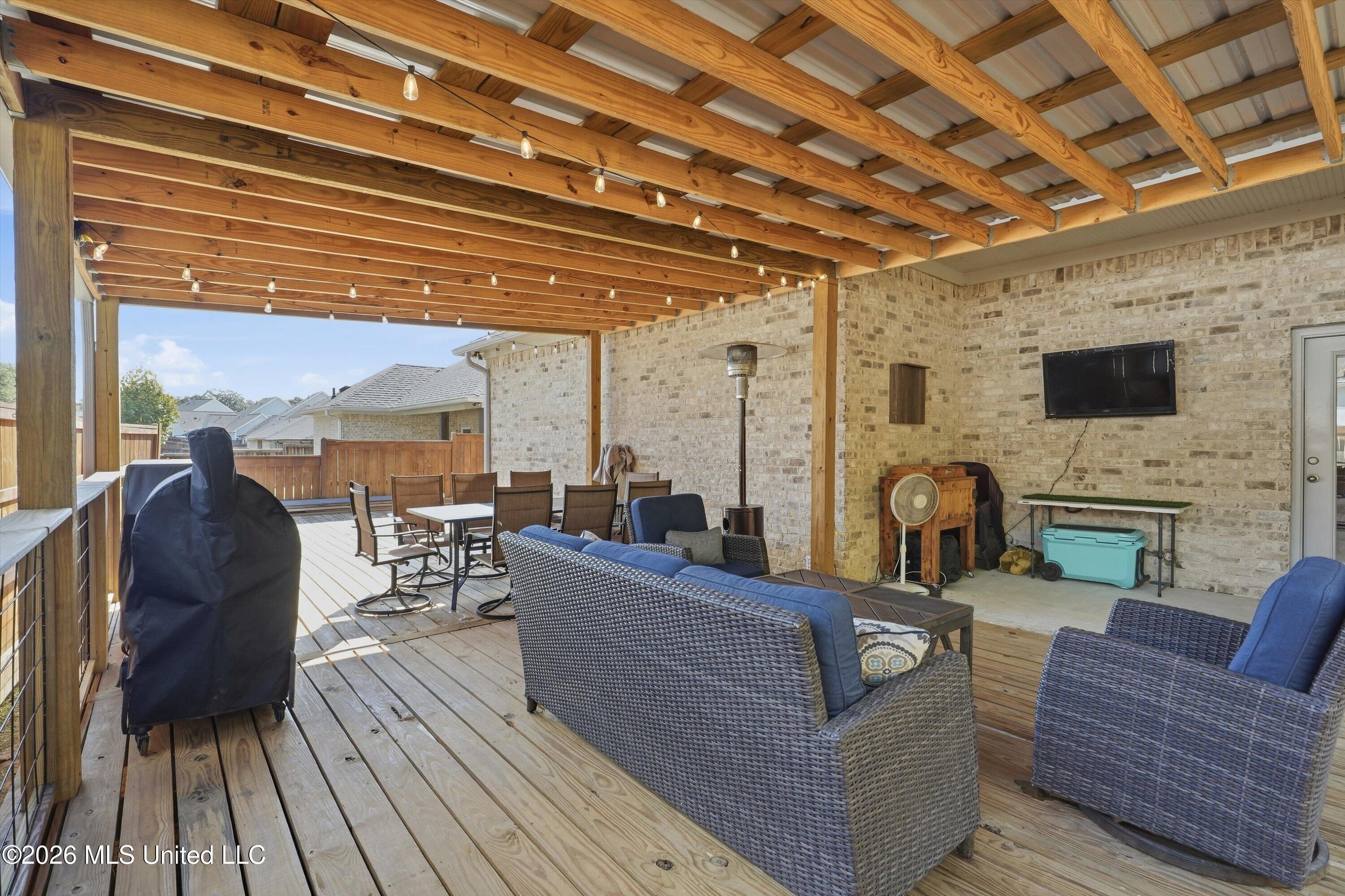 828 Long Leaf Circle Property Photo 7