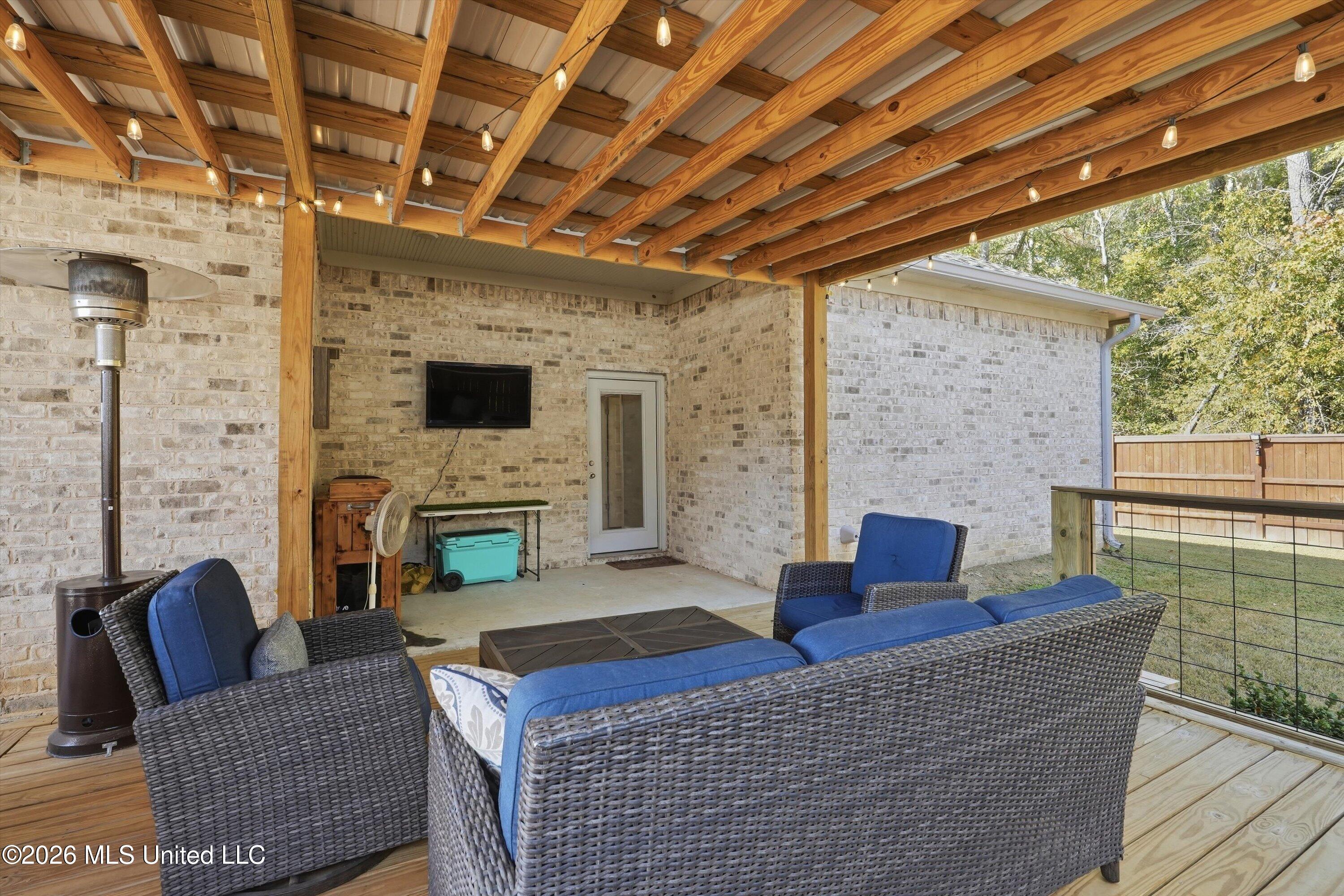 828 Long Leaf Circle Property Photo 8