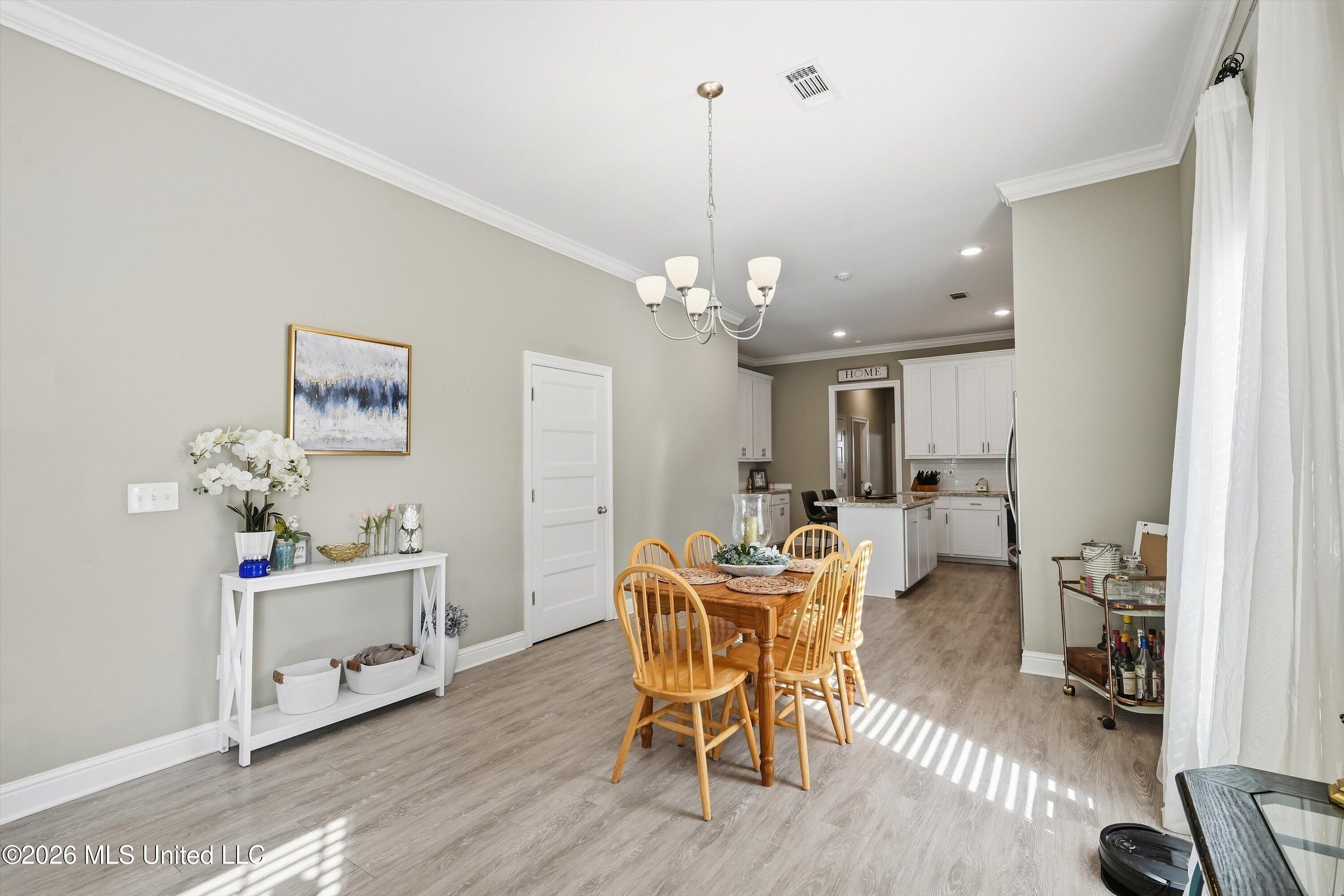 828 Long Leaf Circle Property Photo 13