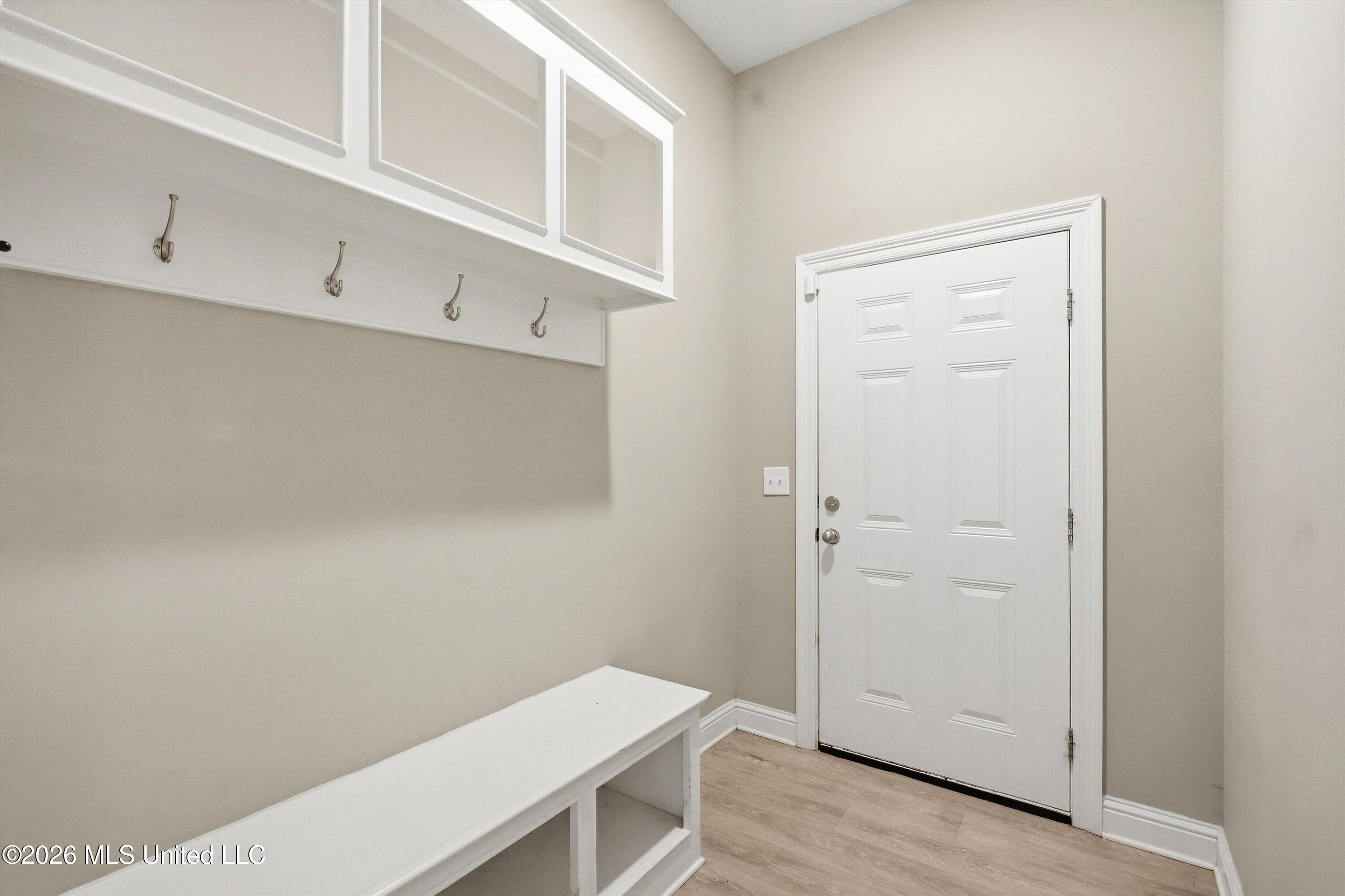 828 Long Leaf Circle Property Photo 22