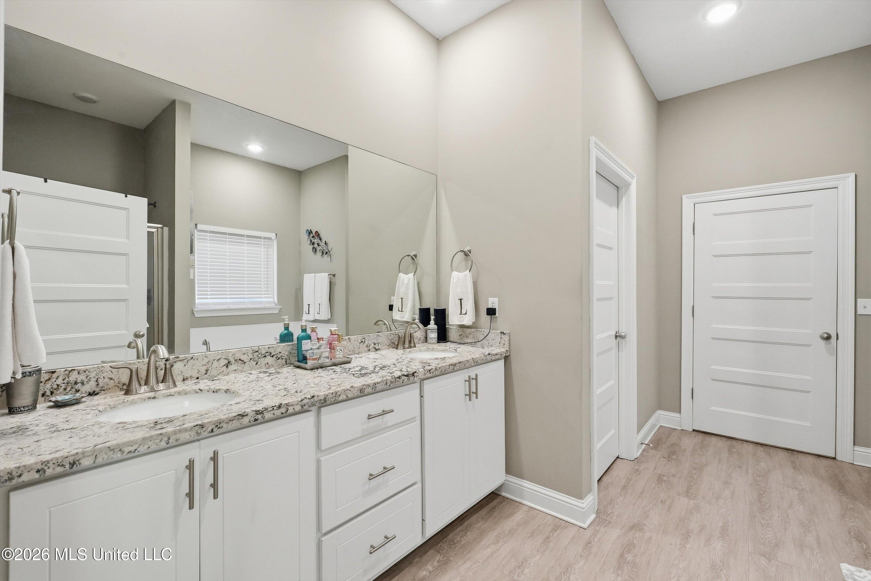 828 Long Leaf Circle Property Photo 27