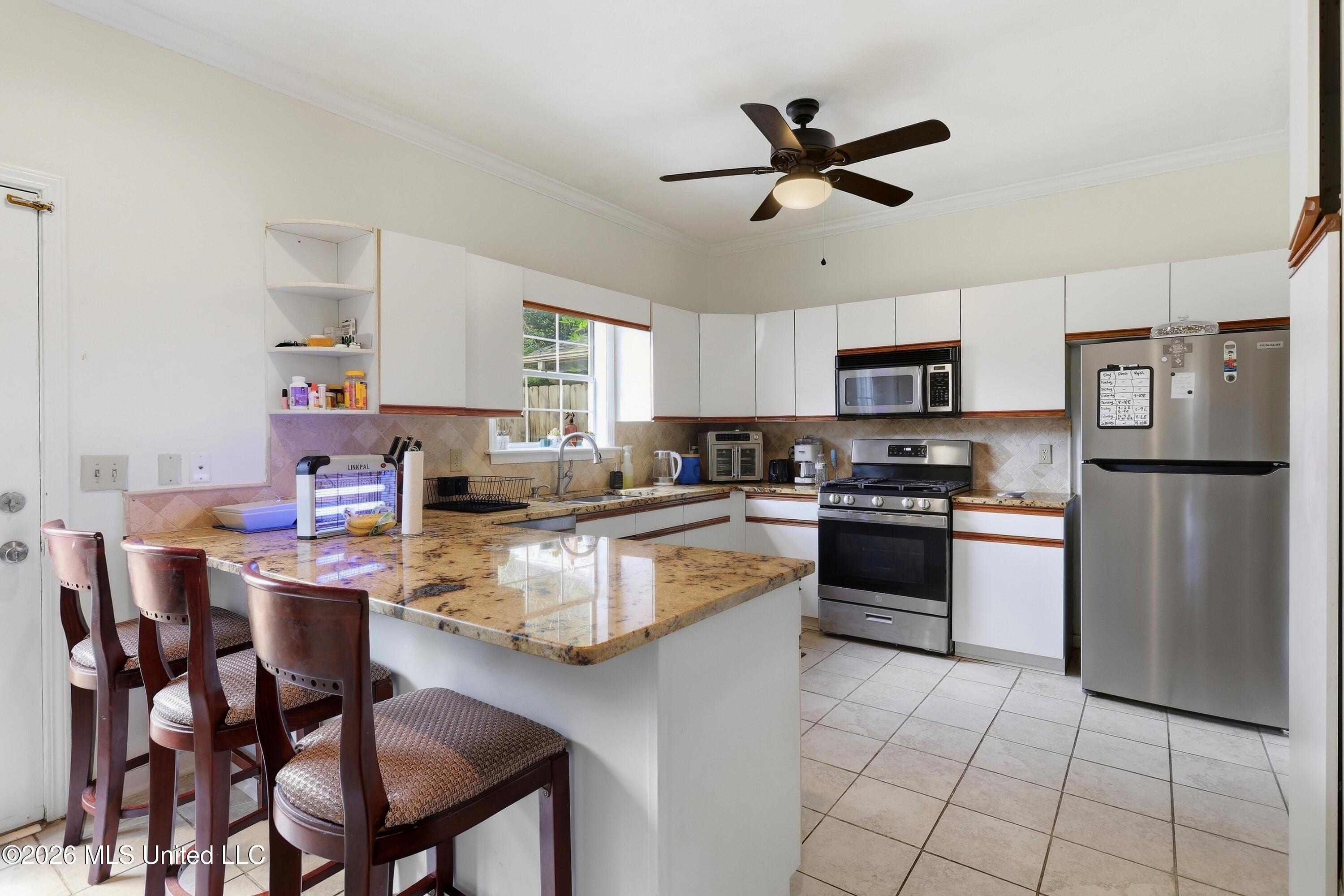 105 Armonde Court Property Photo 8