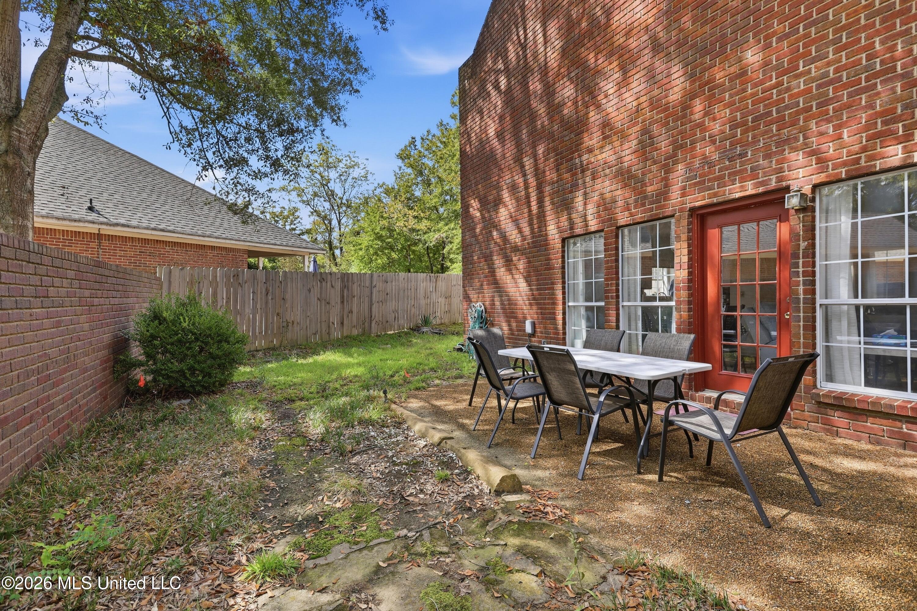 105 Armonde Court Property Photo 25