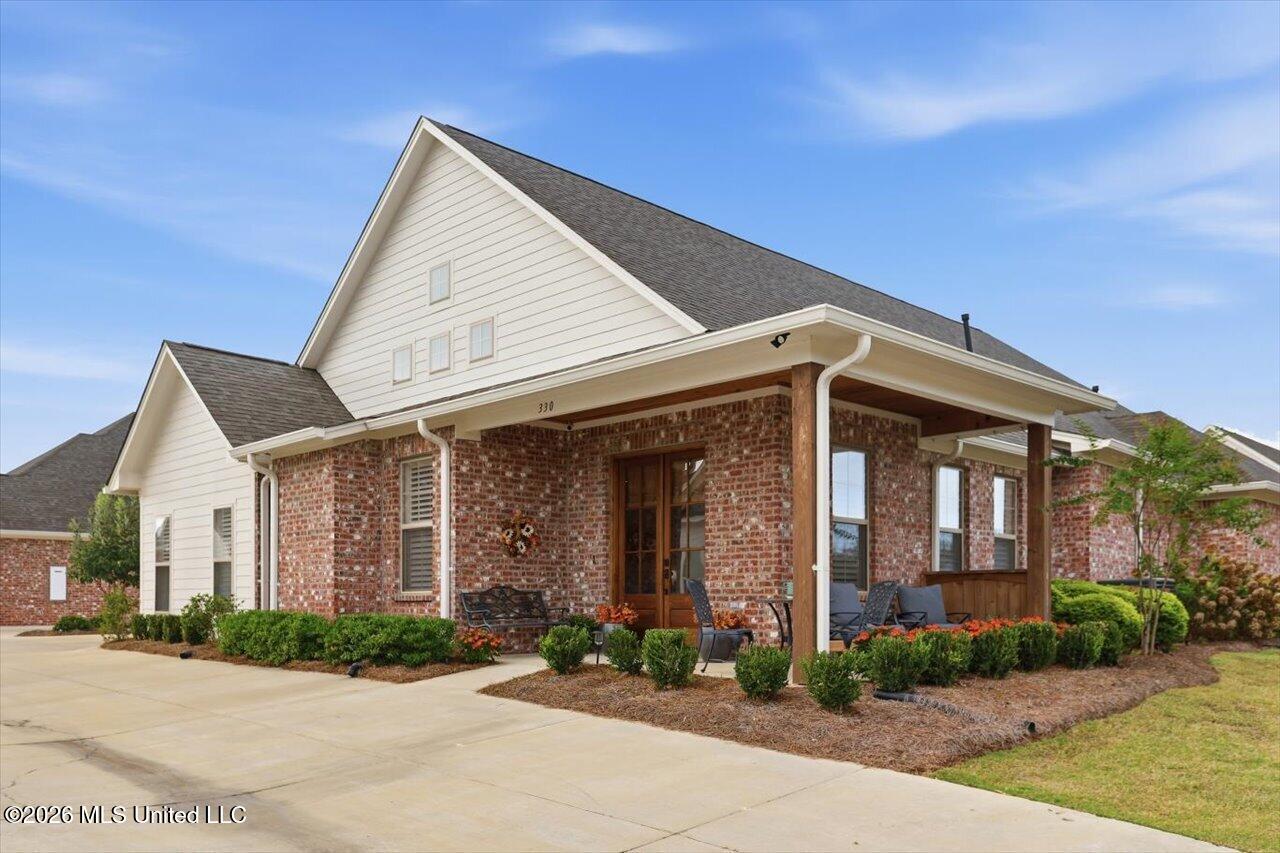 330 Freedom Ring Drive Property Photo 1