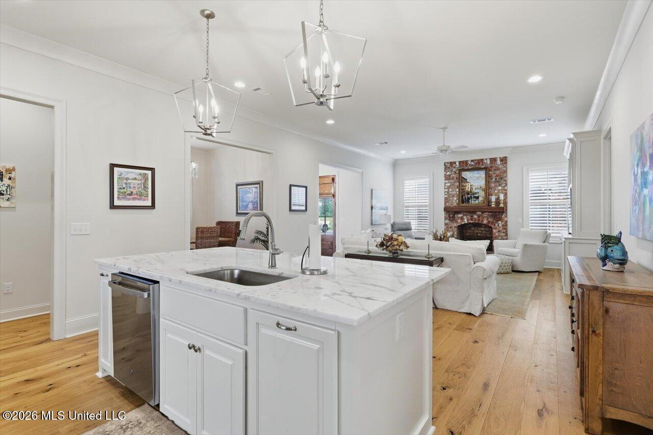 330 Freedom Ring Drive Property Photo 12