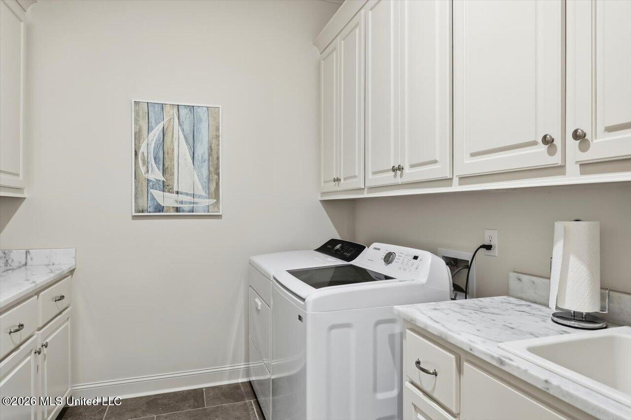 330 Freedom Ring Drive Property Photo 17