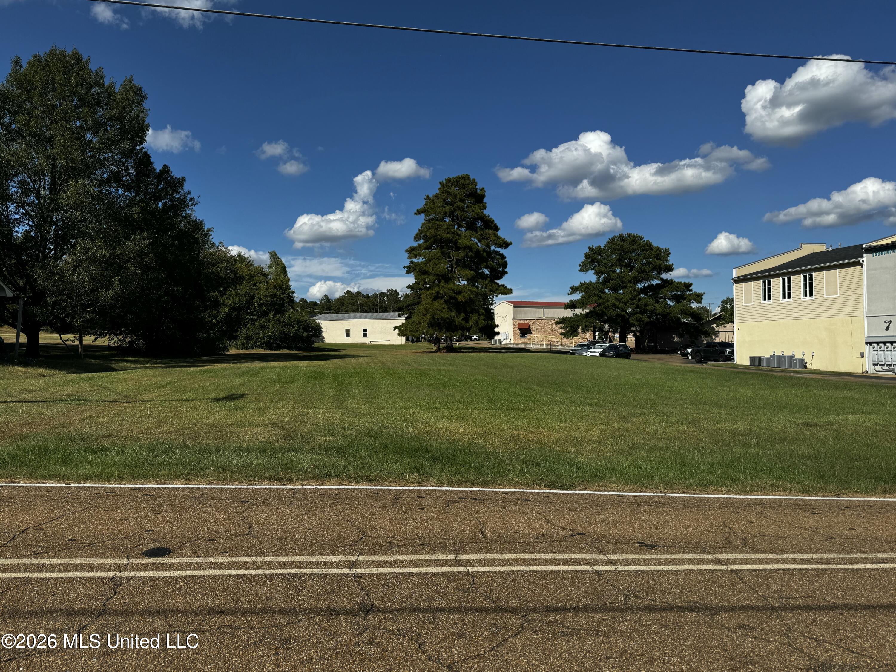 Cynthia Street Property Photo 2