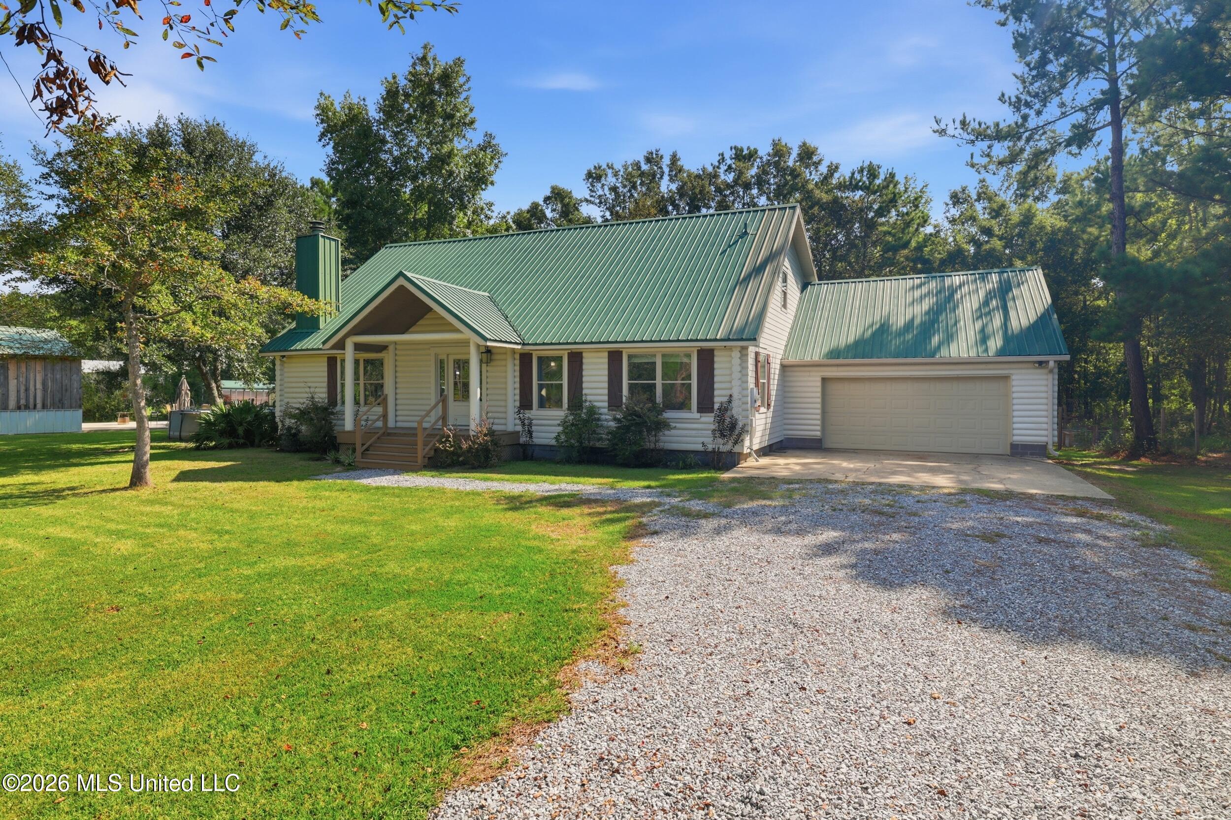 17176 Magnolia Cove Drive Property Photo 2
