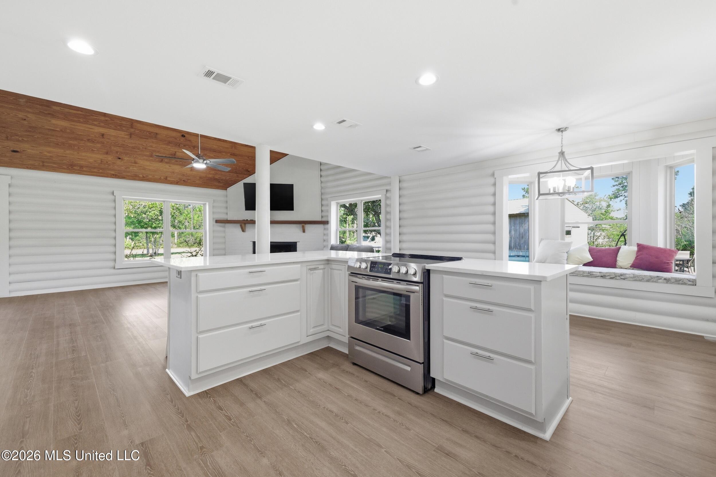 17176 Magnolia Cove Drive Property Photo 19