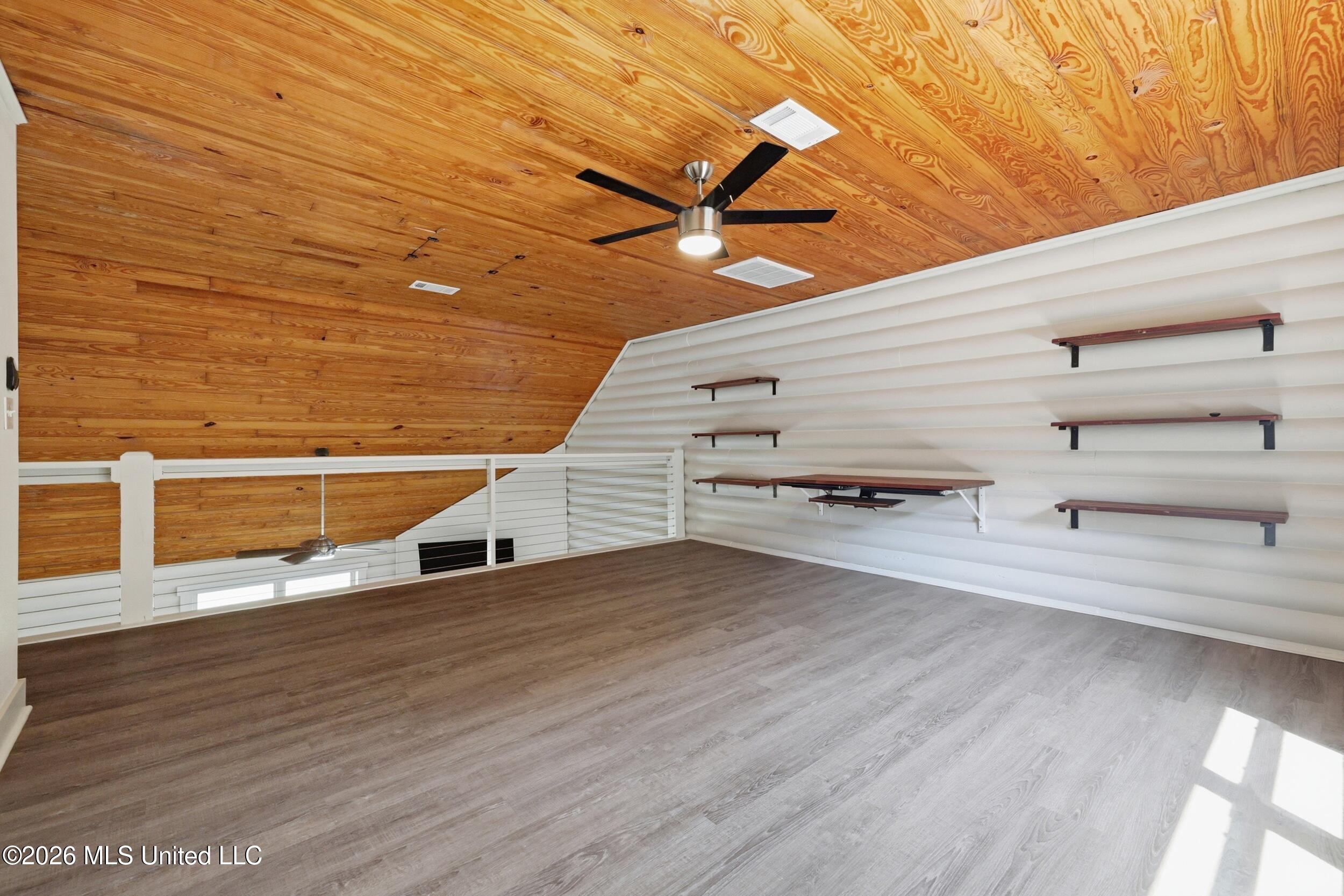 17176 Magnolia Cove Drive Property Photo 33