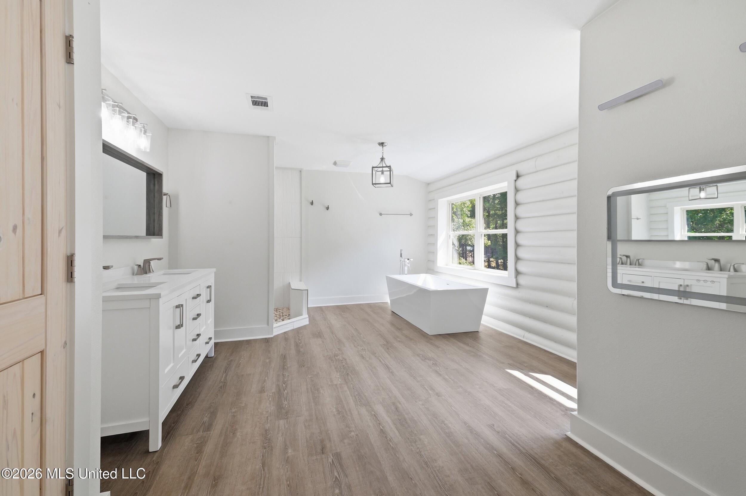 17176 Magnolia Cove Drive Property Photo 38