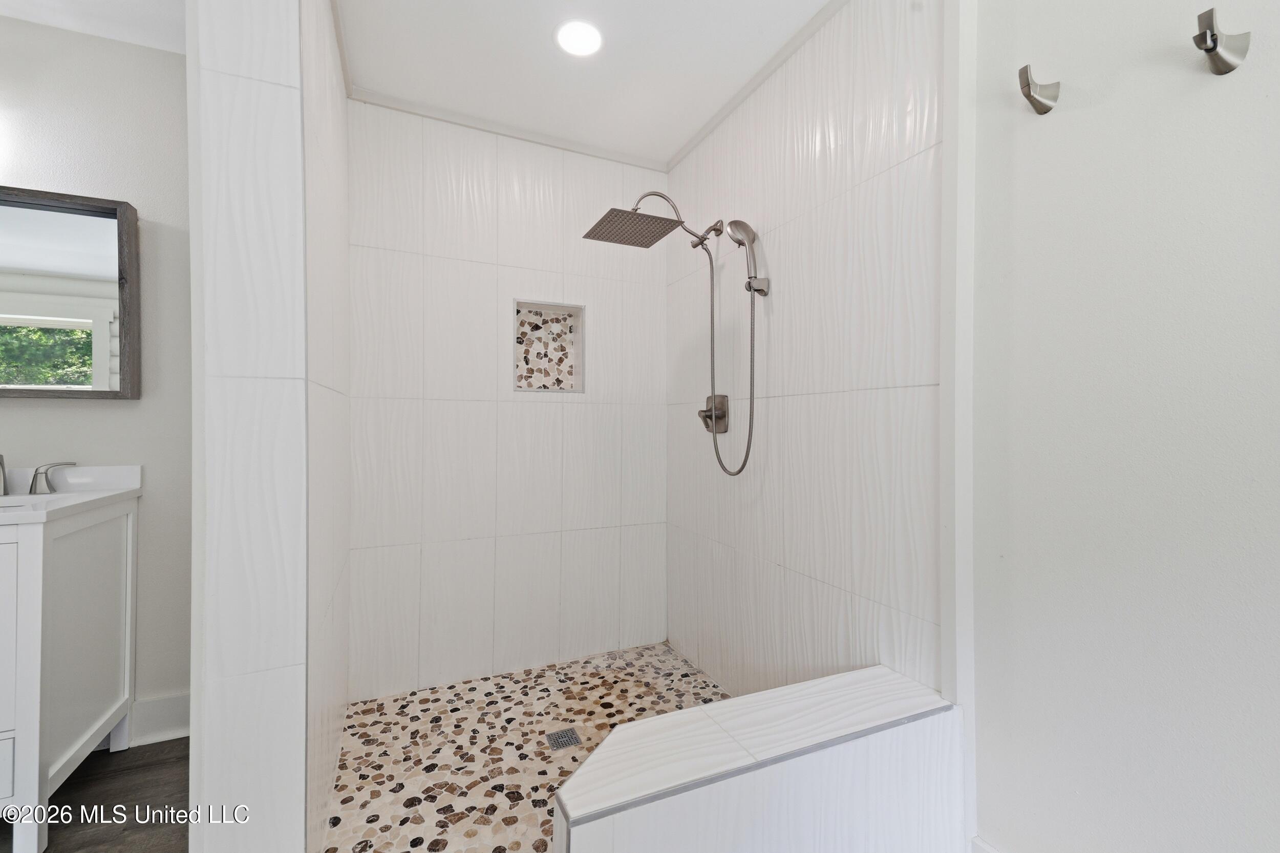 17176 Magnolia Cove Drive Property Photo 42