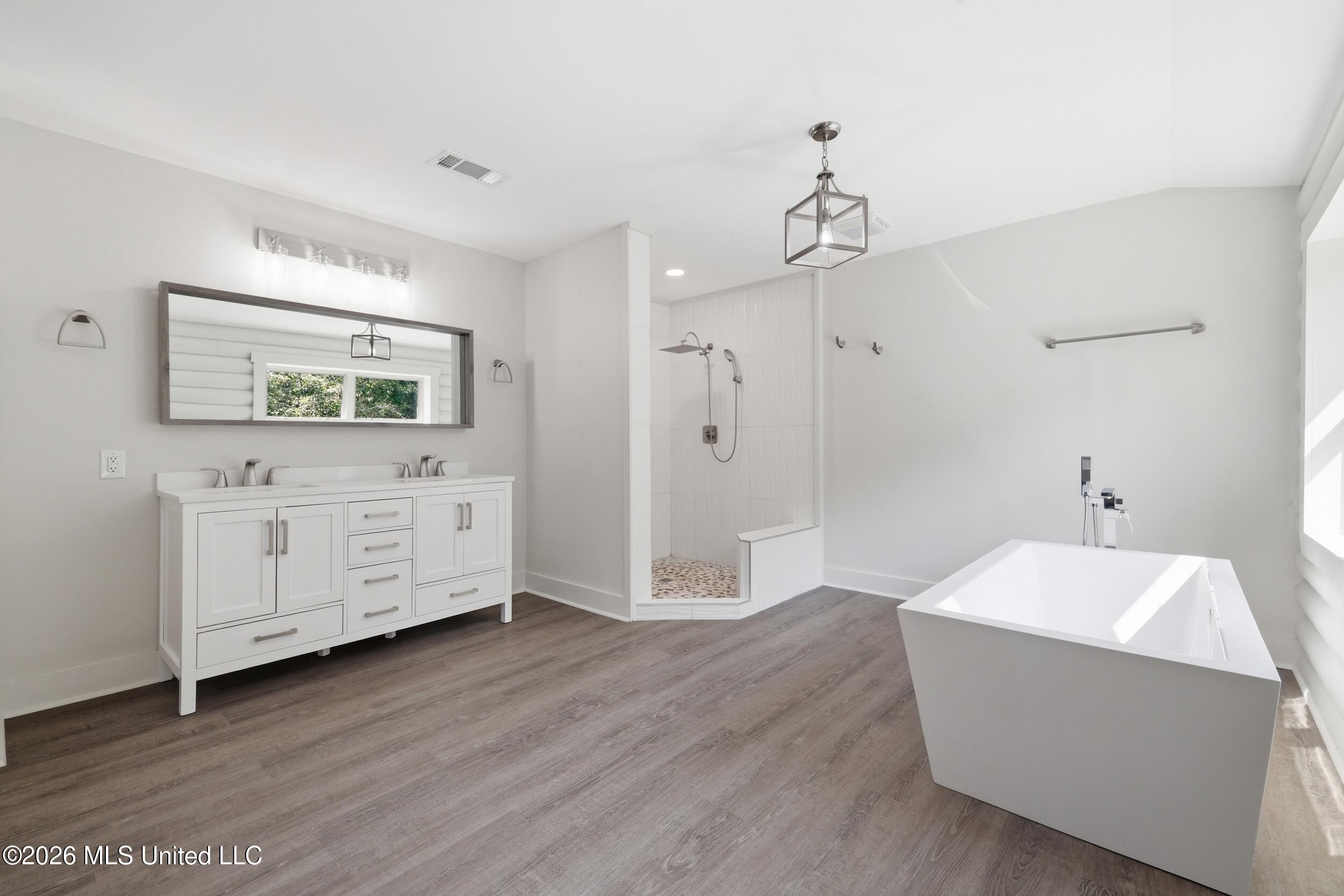 17176 Magnolia Cove Drive Property Photo 43