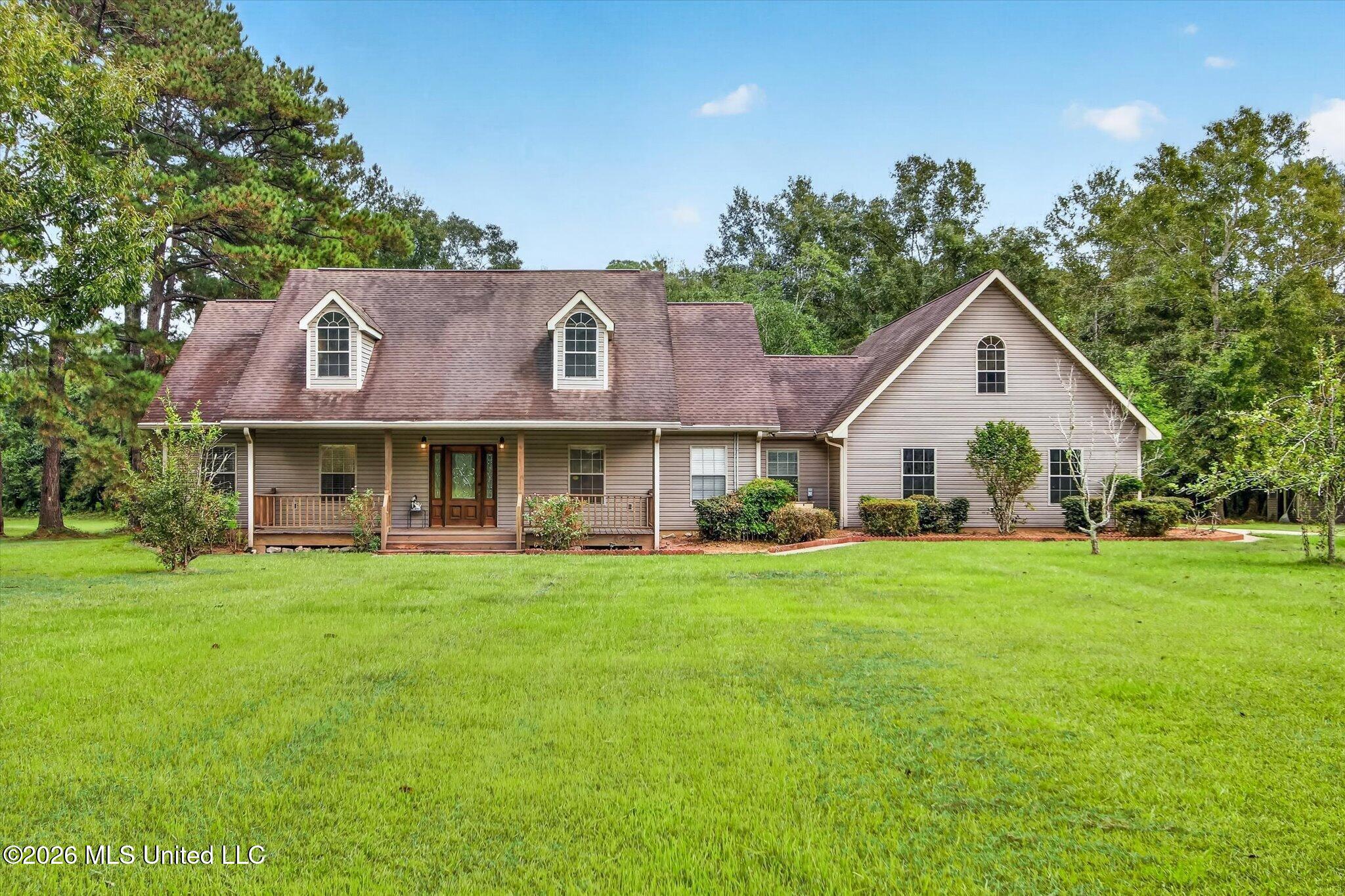 418 Salem Road Property Photo 1