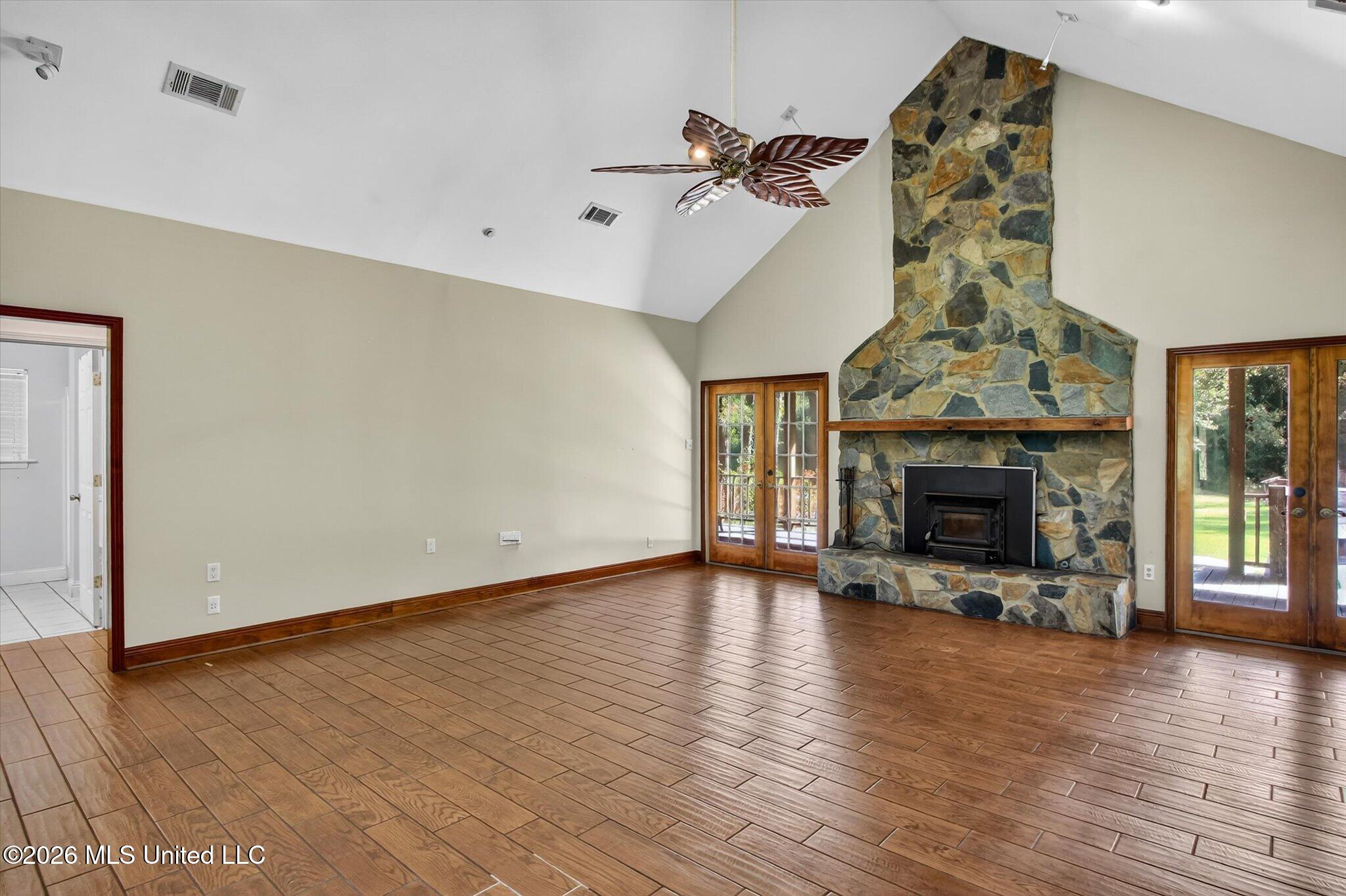 418 Salem Road Property Photo 5
