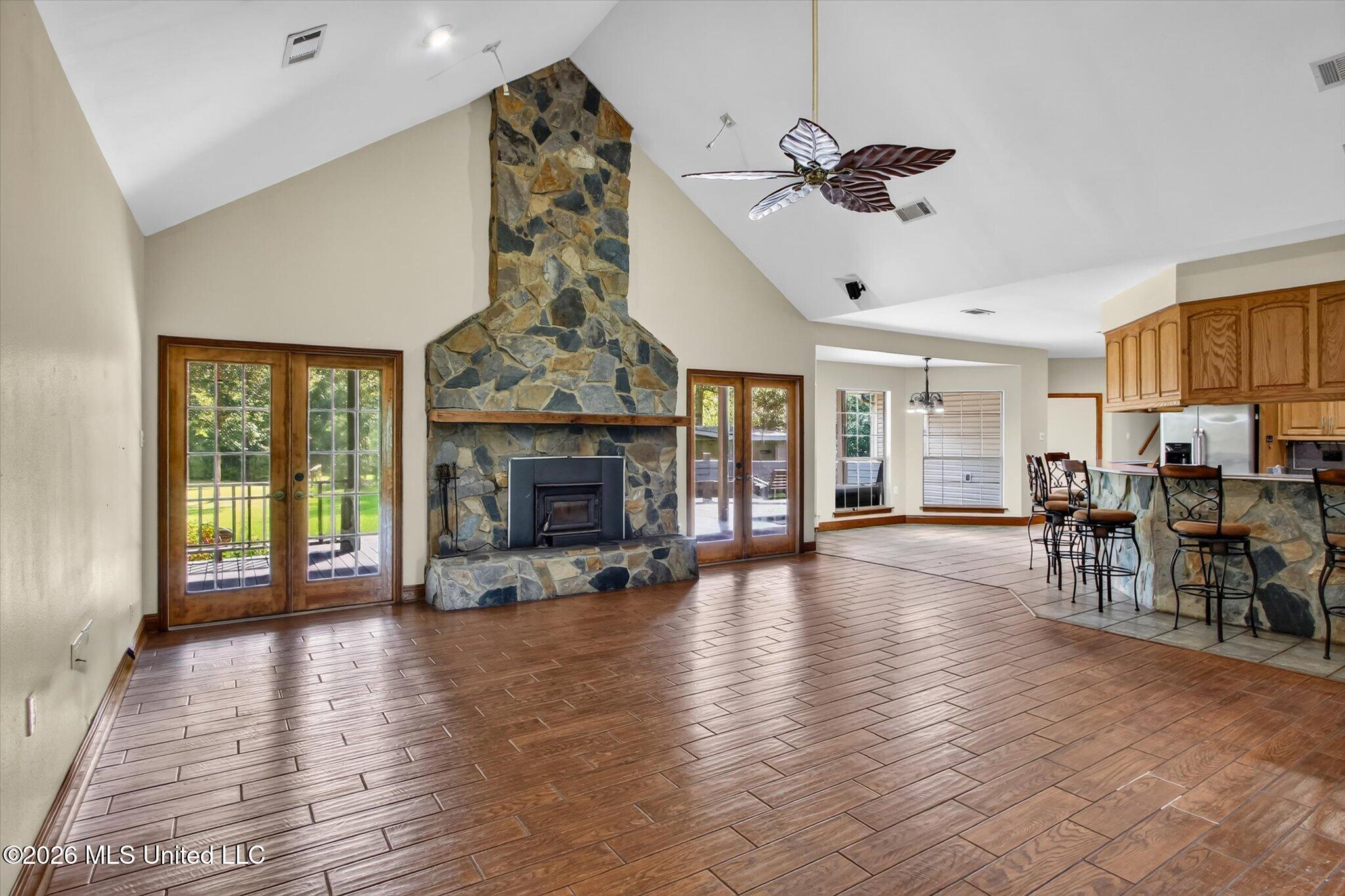 418 Salem Road Property Photo 6