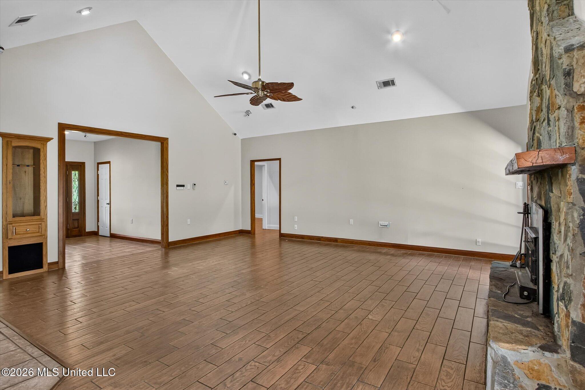 418 Salem Road Property Photo 8