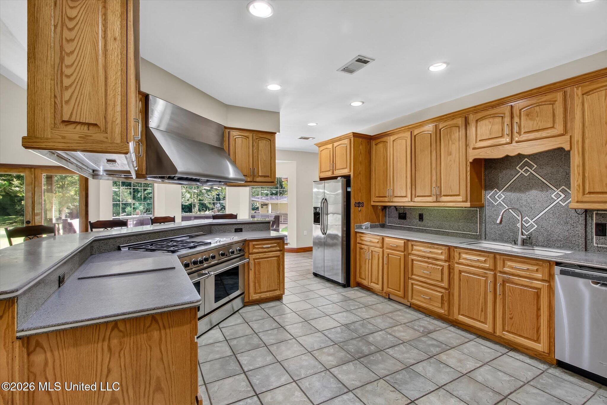 418 Salem Road Property Photo 11