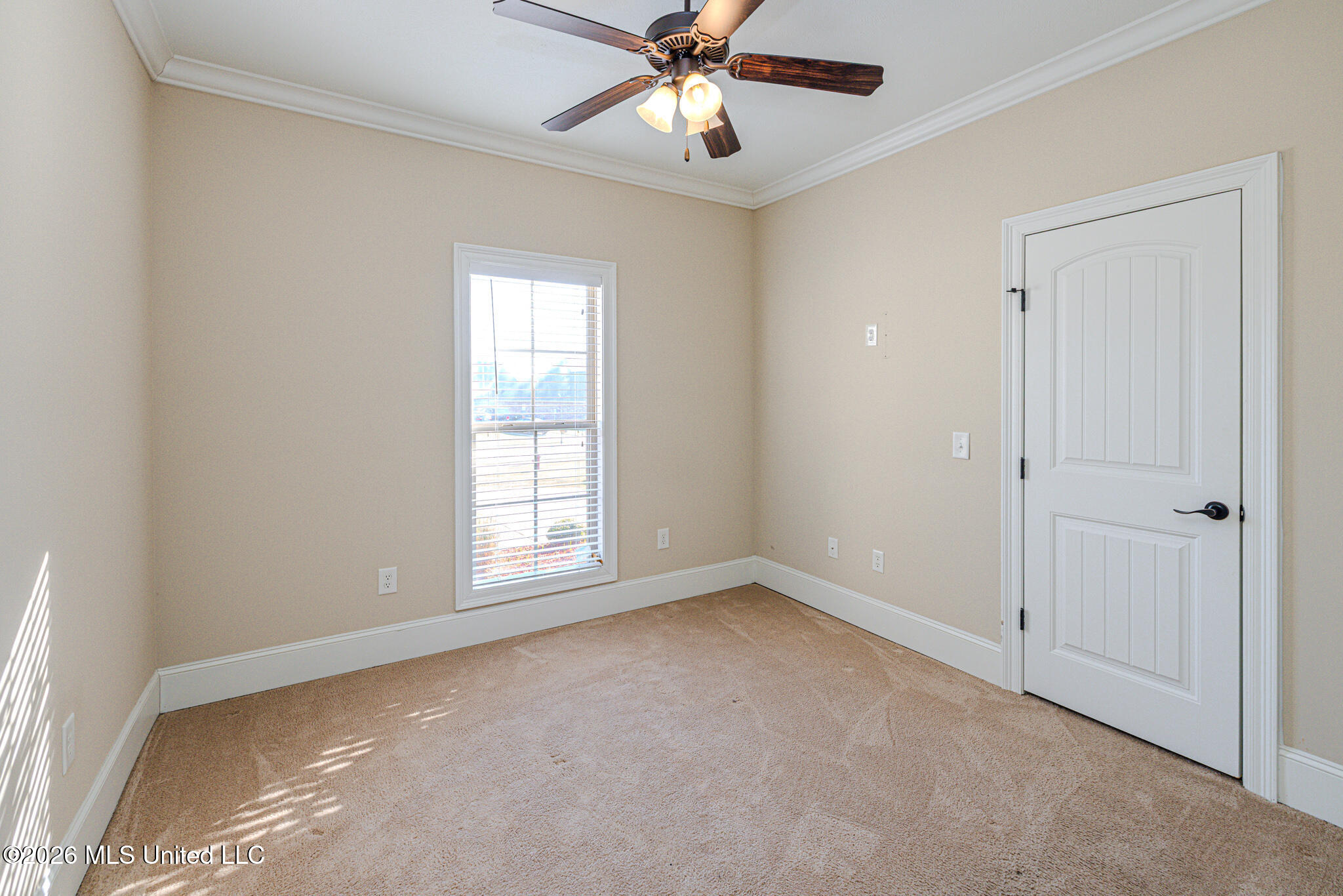 285 Winterfield Court Property Photo 18