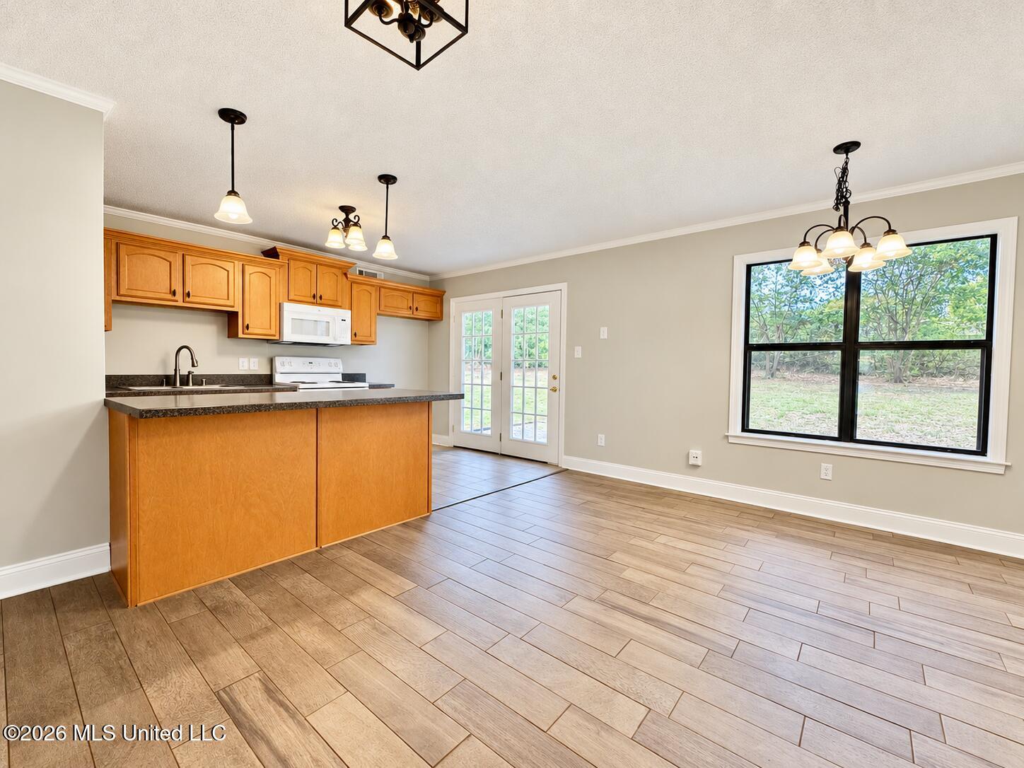 1719 Brown Cove Property Photo 10