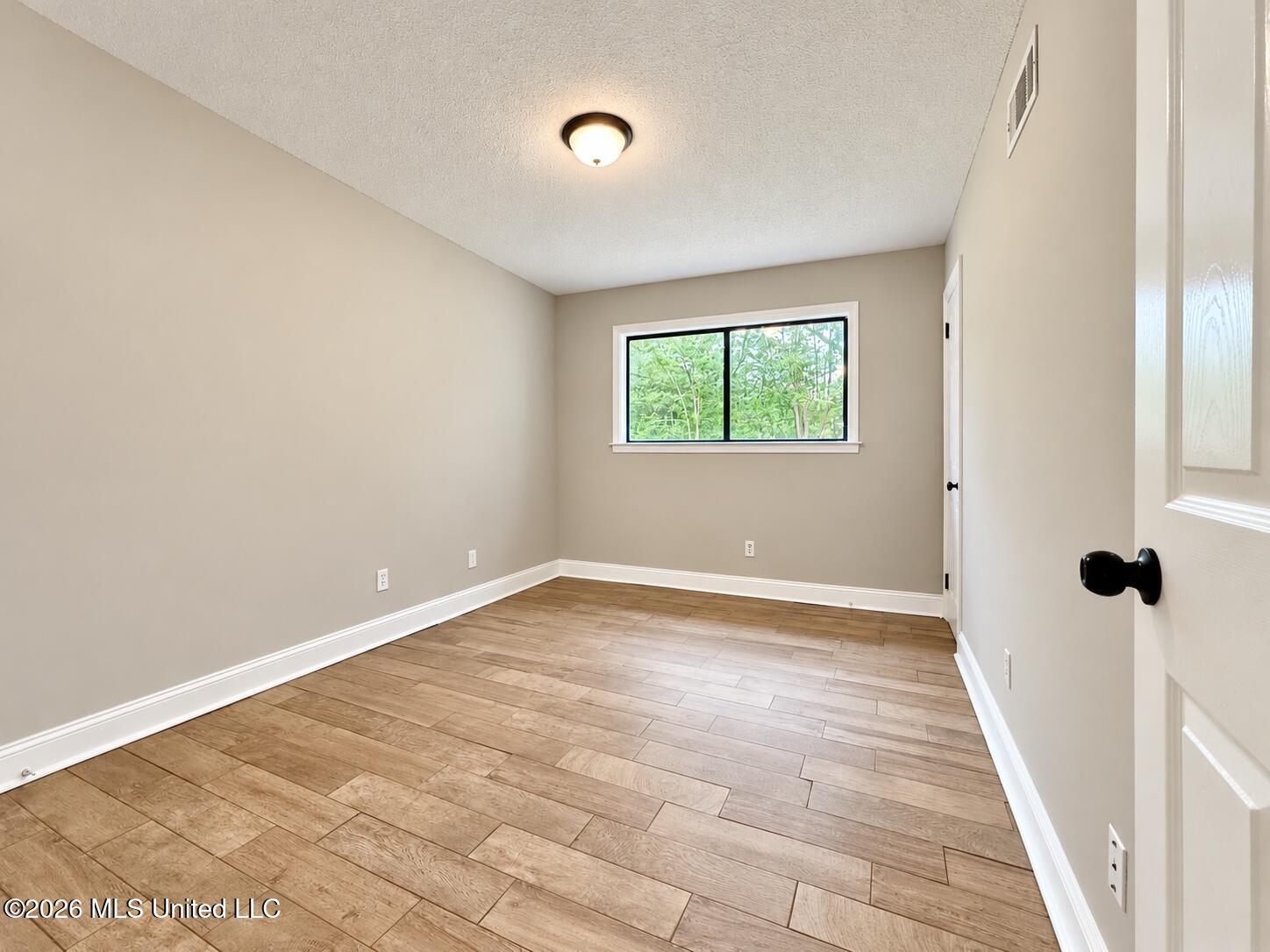 1719 Brown Cove Property Photo 11